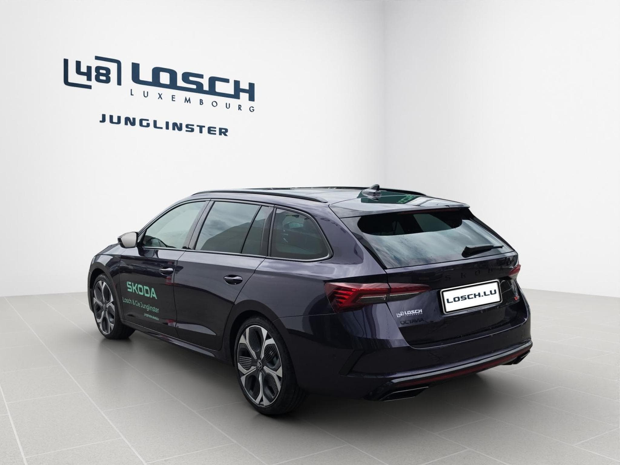 Skoda Octavia Combi RS 2.0 TSI 265 PS DSG7 (2026) - Photo 4