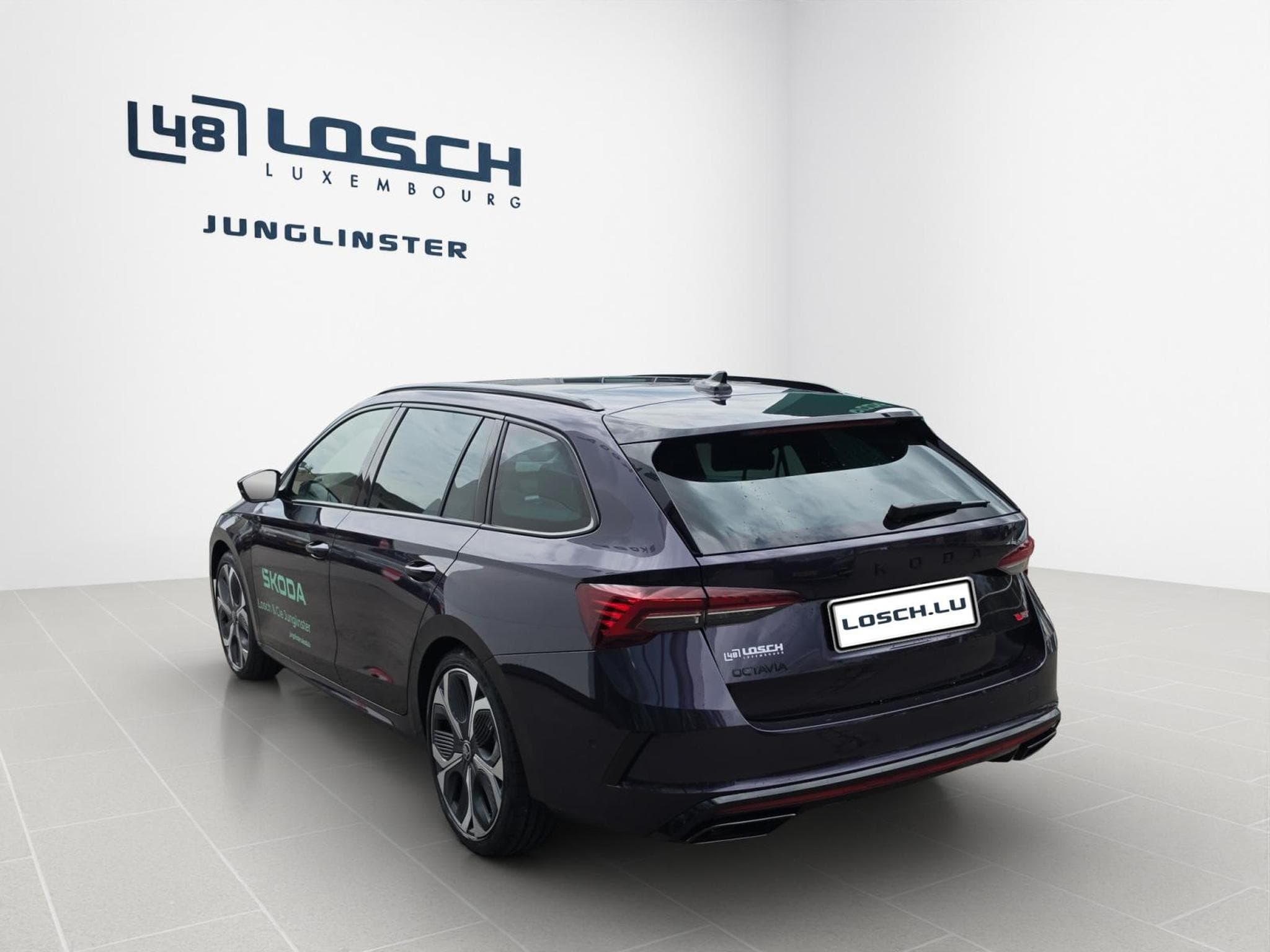 Skoda Octavia Combi RS 2.0 TSI 265 PS DSG7 (2026) - Photo 5