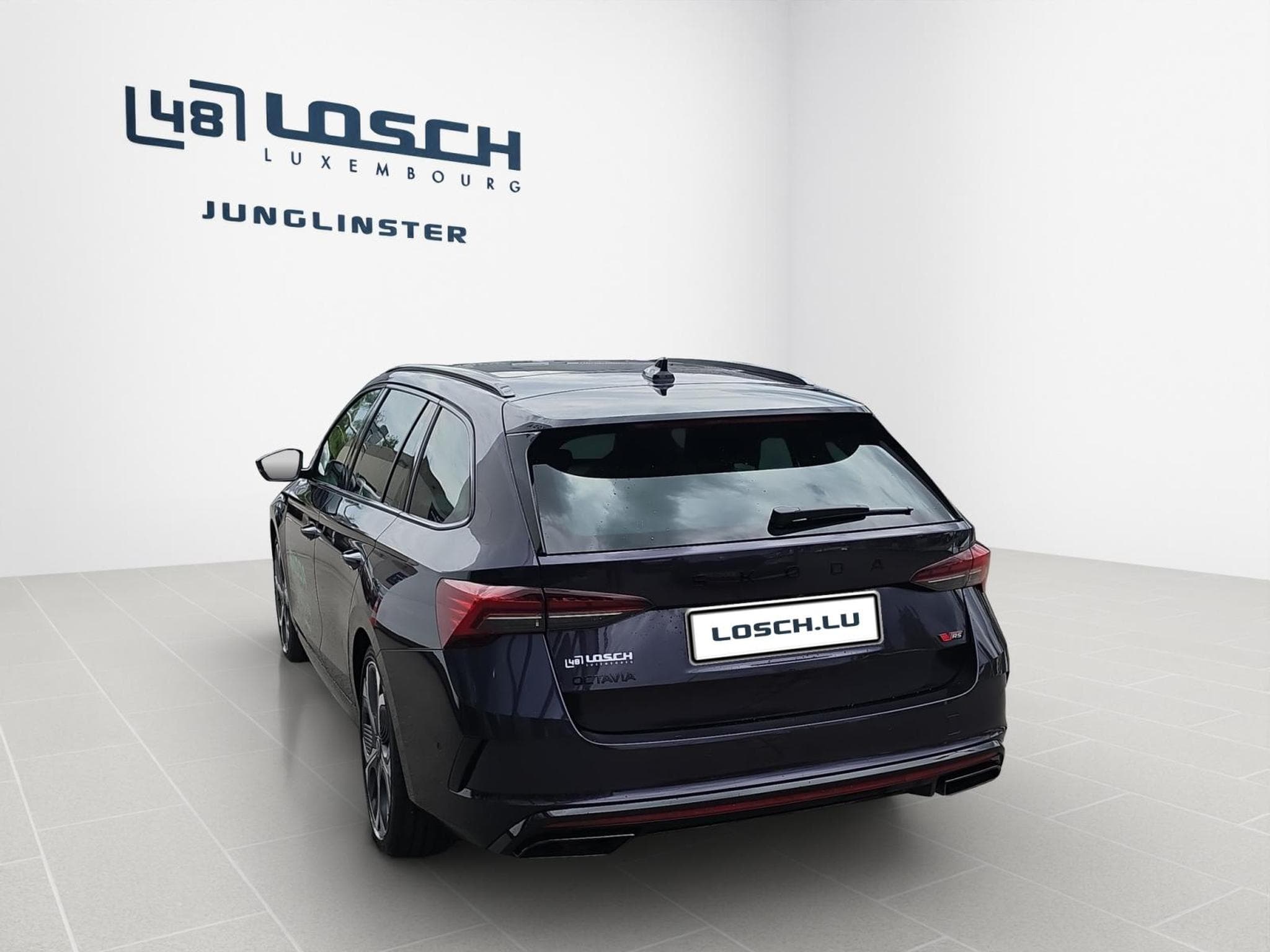 Skoda Octavia Combi RS 2.0 TSI 265 PS DSG7 (2026) - Photo 6