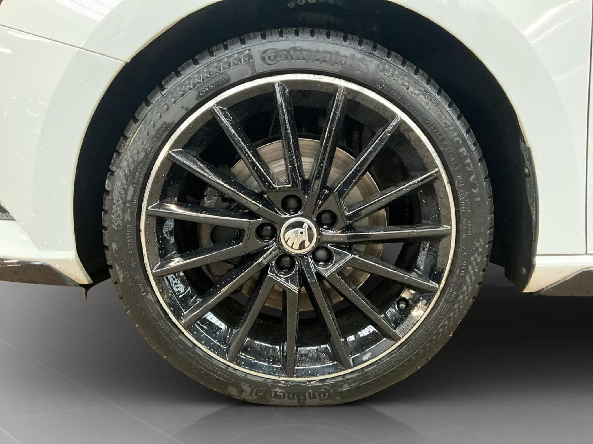 Skoda Fabia Monte-Carlo+LED+NAVi+DIGI+ (2021) - Foto 8