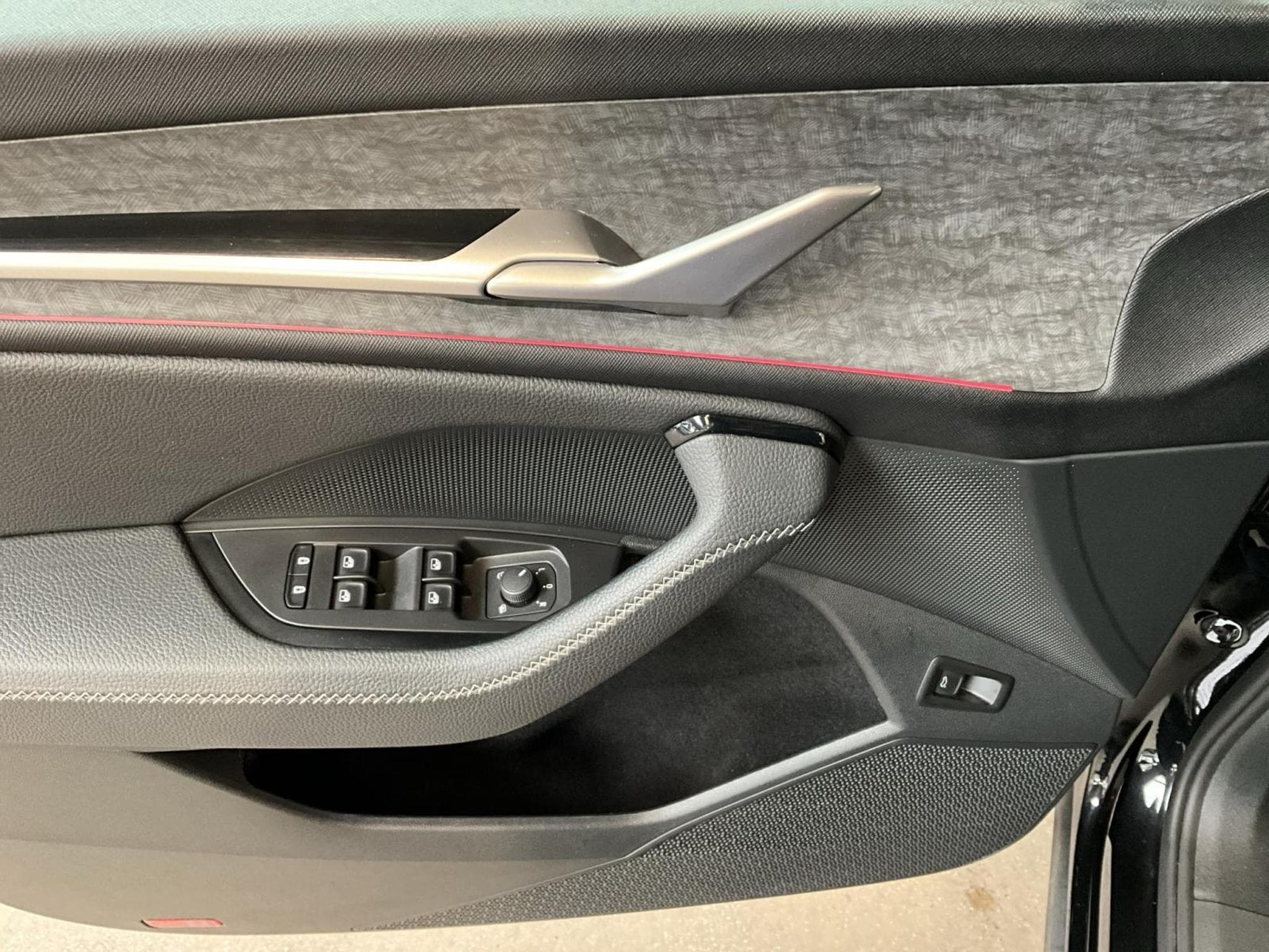 Skoda Kodiaq Selection+DSG+SUITE+Light&View+AHK (2025) - Foto 10