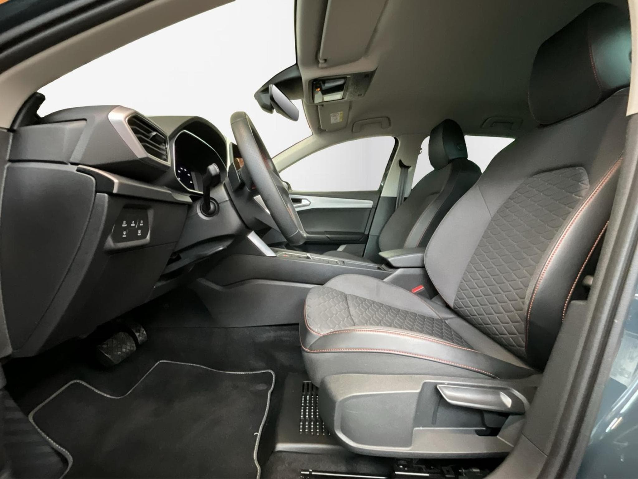 Seat Leon FR+DSG+Led+Navi+Digi+ (2025) - Foto 9
