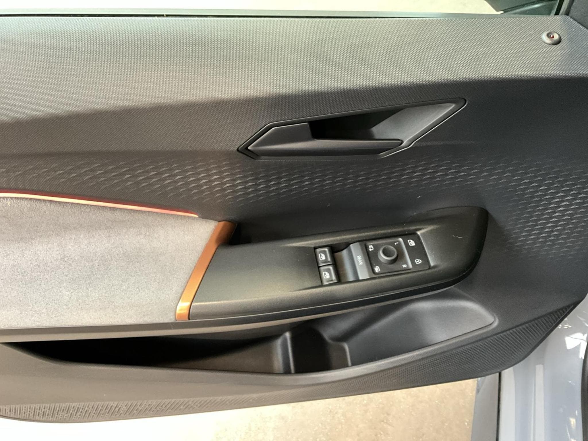 Cupra Born 58kWh+Dinamica+Skyline+Wärme-P.+P.ilot.M (2023) - Photo 10