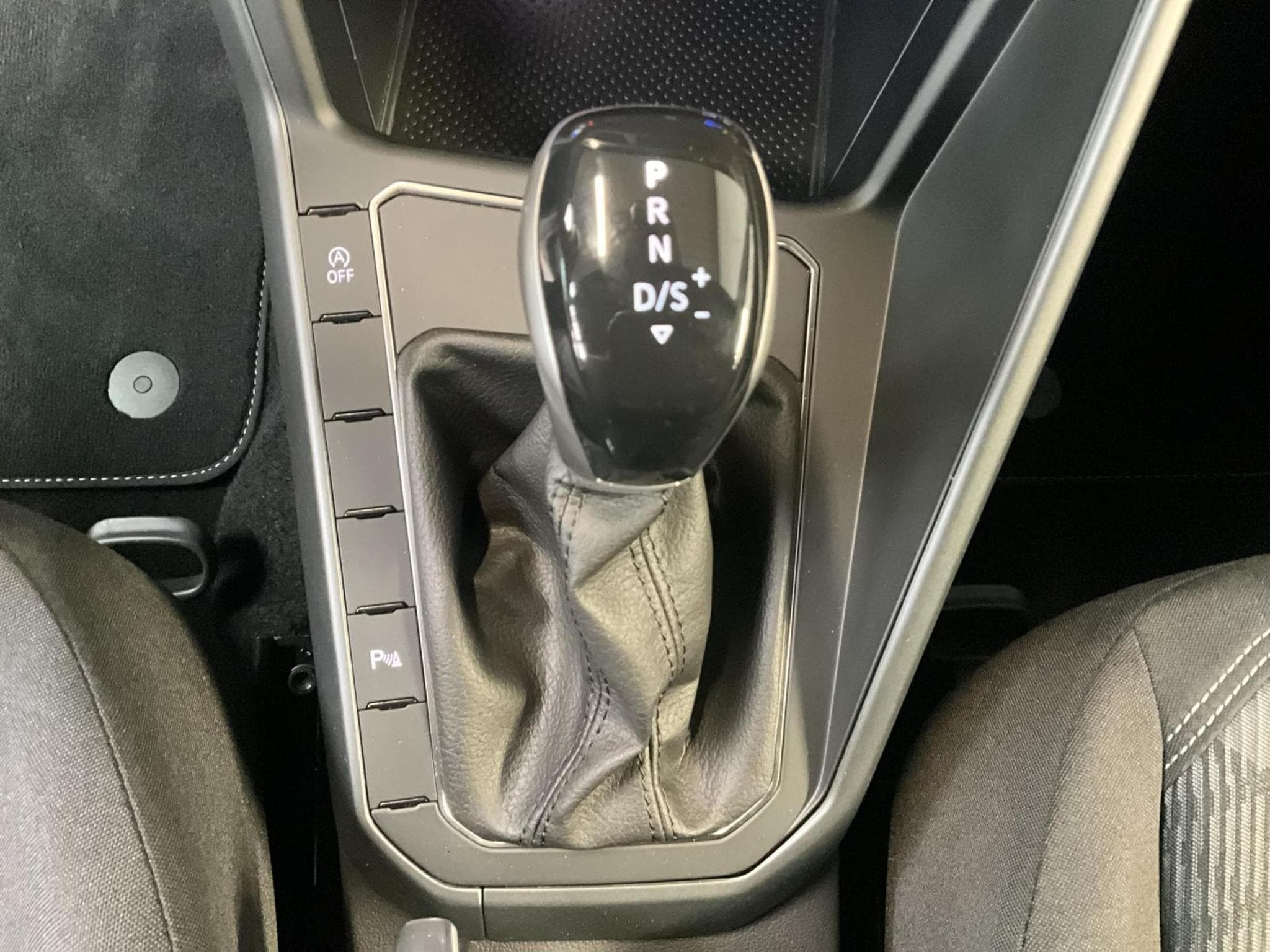 VW Polo R-Line+DSG+LED+Navi+Digi+ (2024) - Foto 14