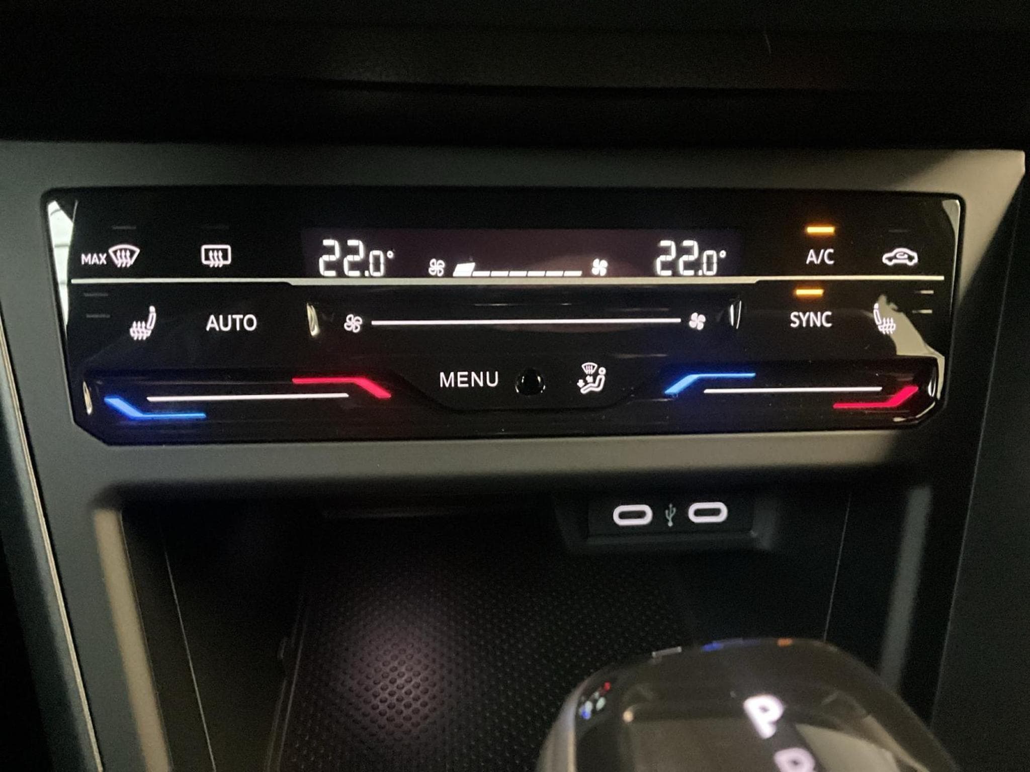 VW Polo R-Line+DSG+LED+Navi+Digi+ (2024) - Foto 15