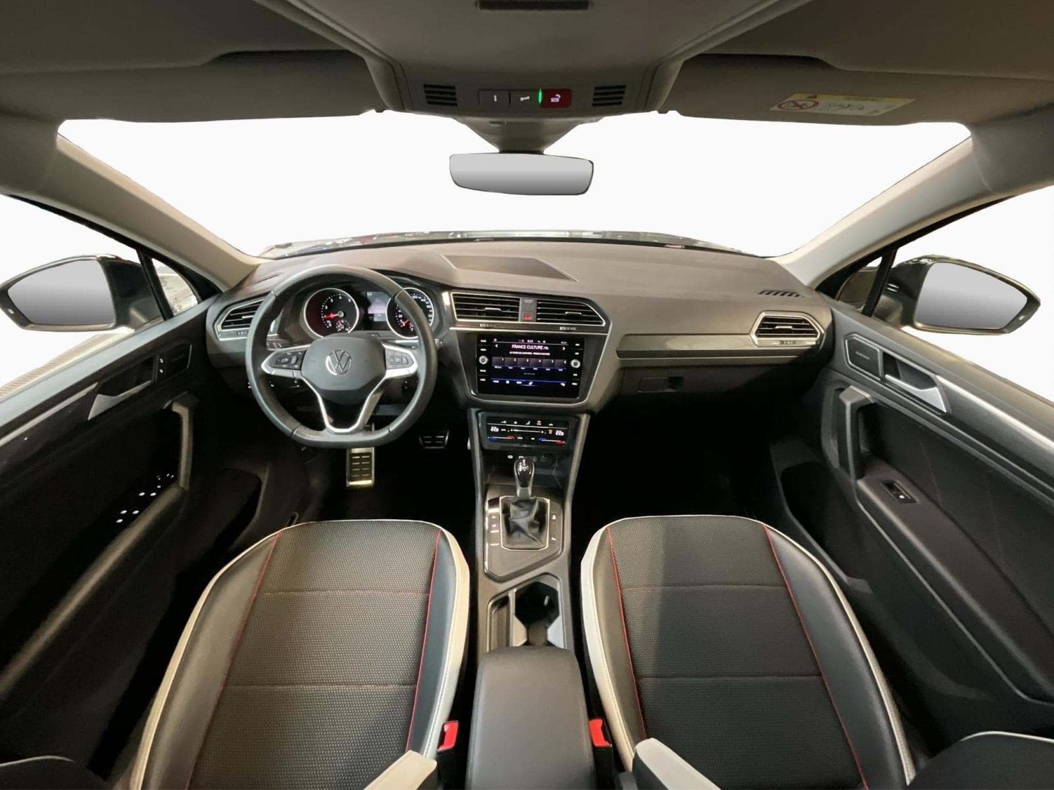 VW Tiguan Life-Urban-Sport+DSG+LED+RearView (2024) - Foto 2