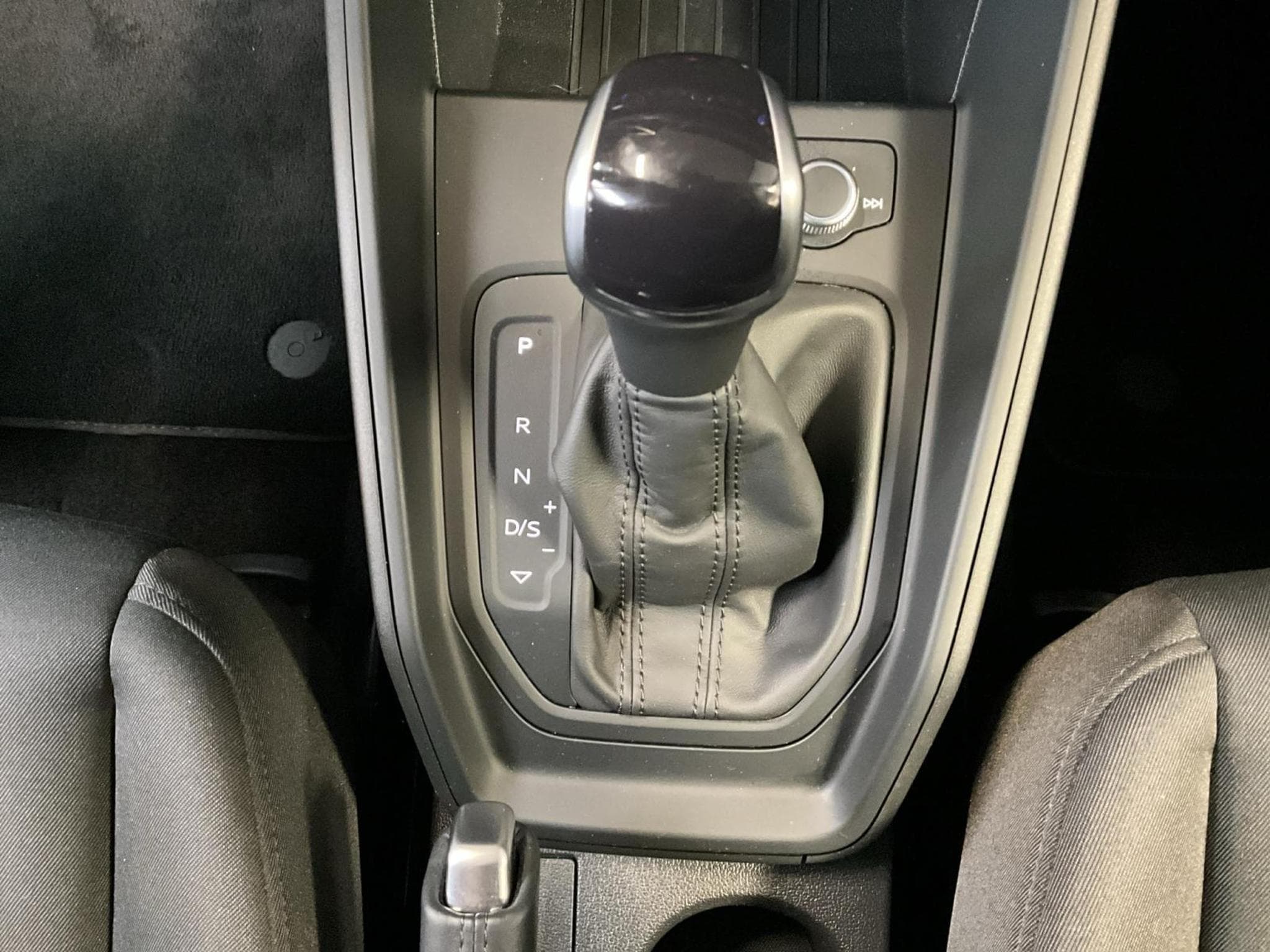 Audi A1 SB+S-Line+30TFSI+S-Tronic+Led+Navi (2023) - Foto 14