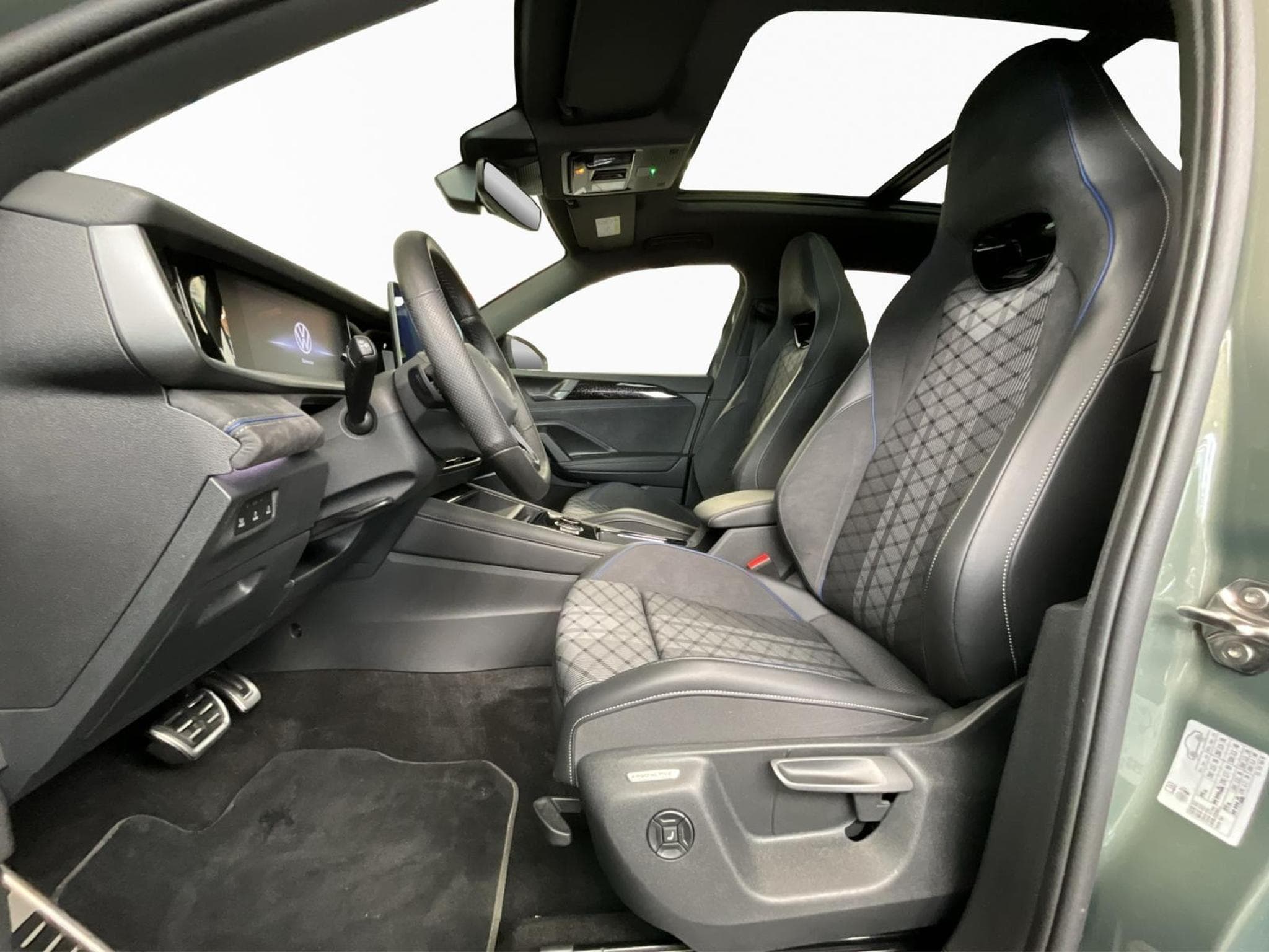 VW Tayron R-Line+DSG+PHEV+Black-Style+Pano+AHK (2025) - Foto 11