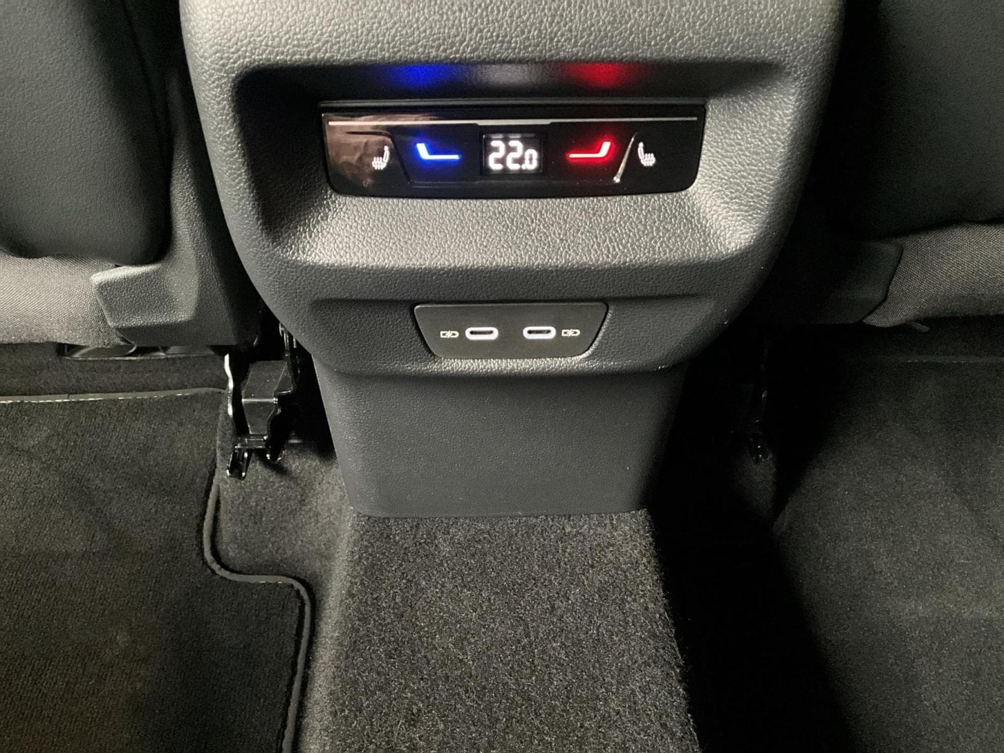 VW Tayron R-Line+DSG+PHEV+Black-Style+Pano+AHK (2025) - Foto 20