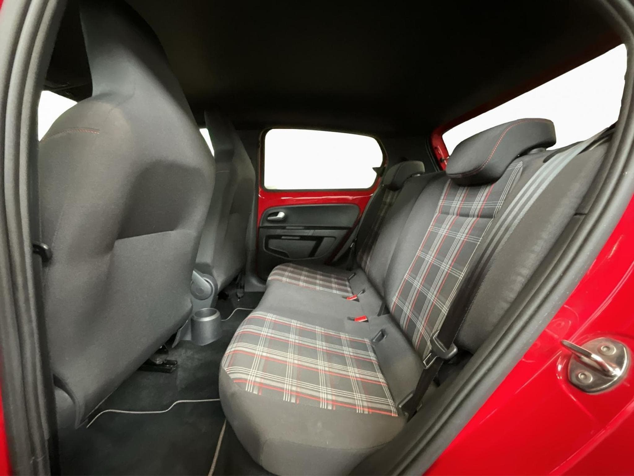 VW UP GTI+LED+Beats+BVM (2022) - Photo 16