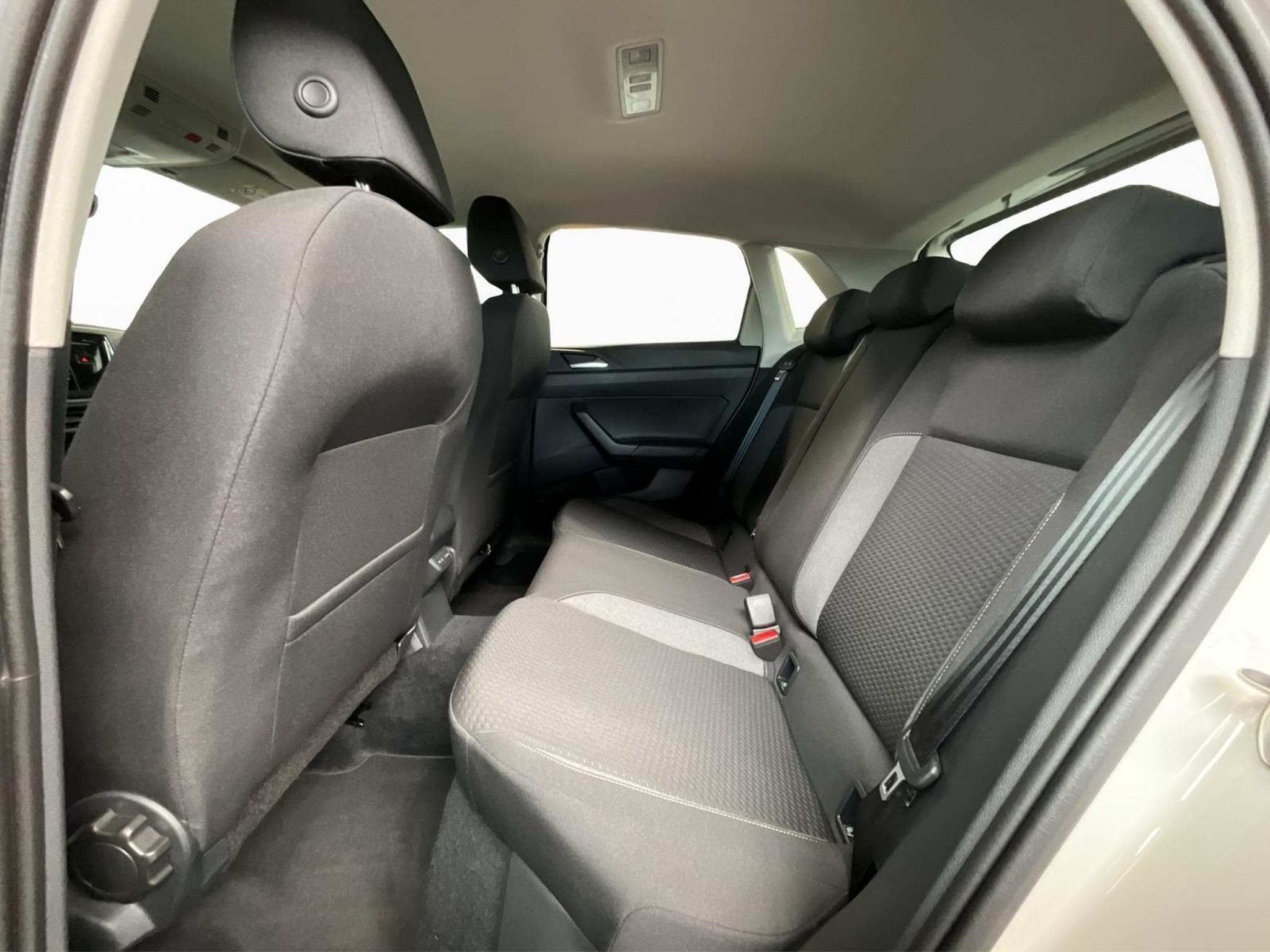 VW Polo Life+DSG+Led+App-Connect (2024) - Foto 18