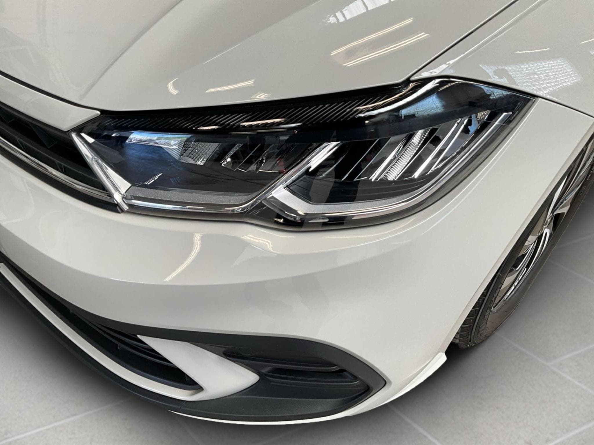VW Polo Life+DSG+Led+App-Connect (2024) - Foto 9