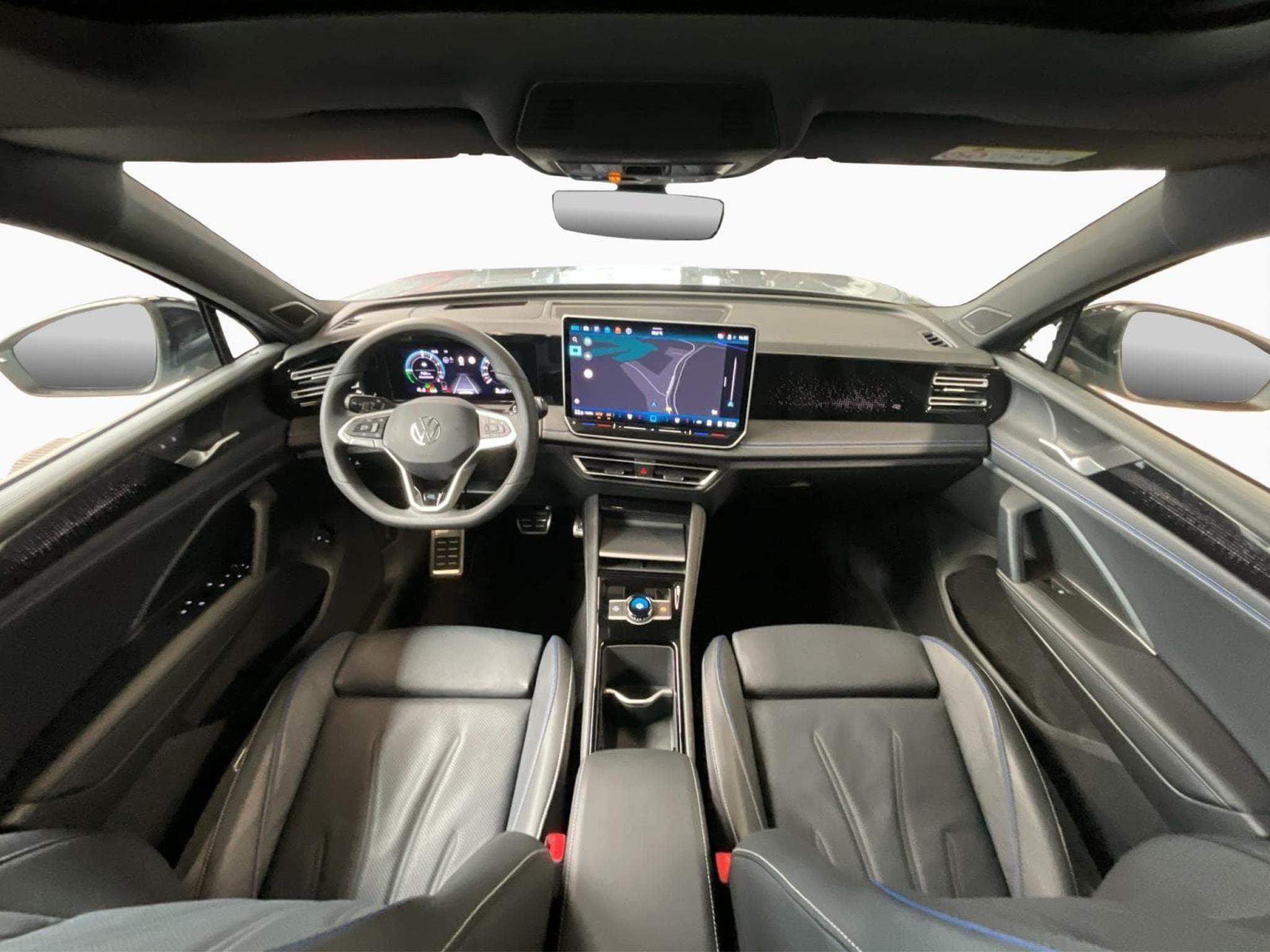 VW Tiguan R-Line+DSG+PHEV+Black-Style+Pano+AHK (2025) - Foto 2