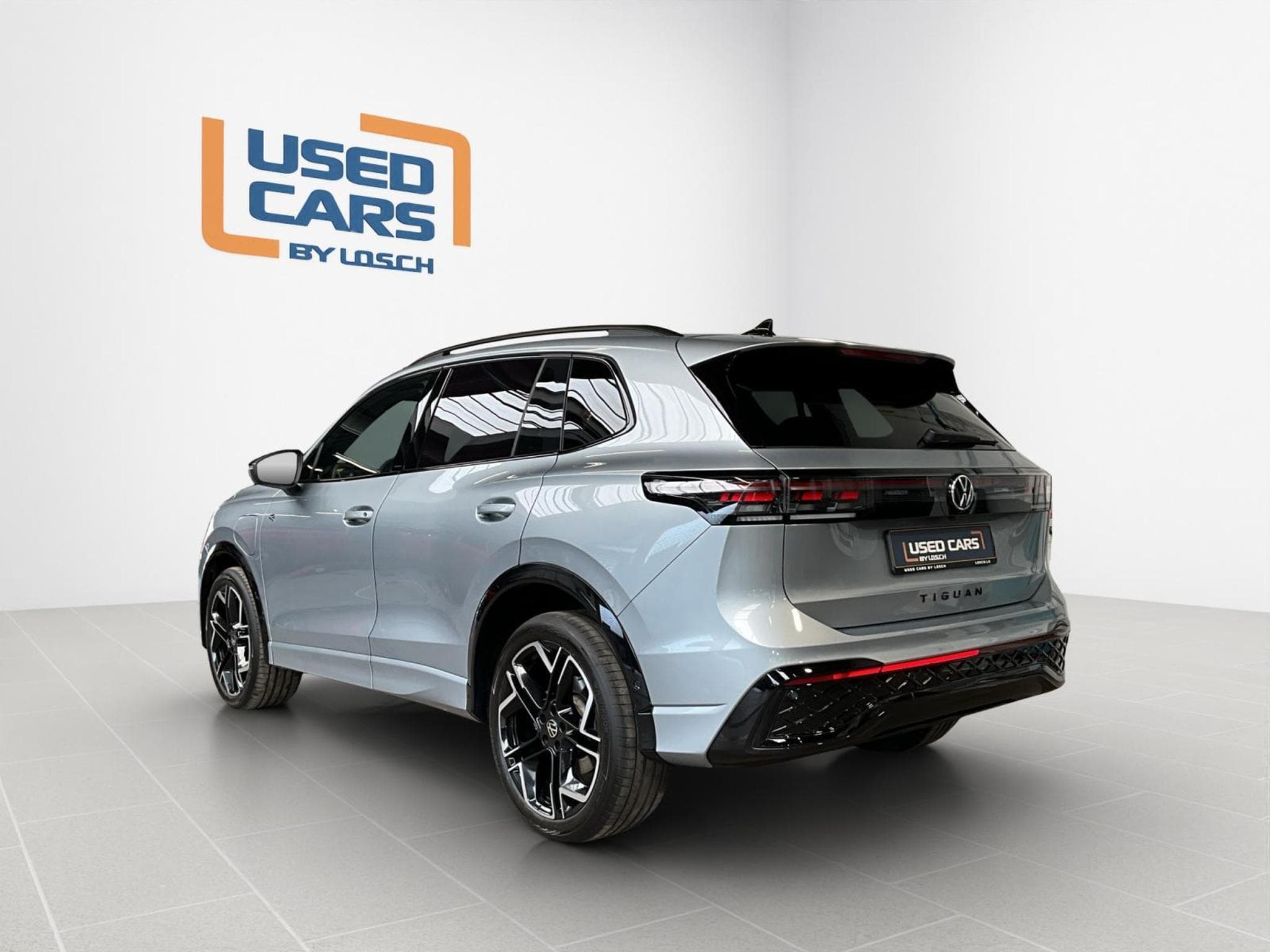 VW Tiguan R-Line+DSG+PHEV+Black-Style+Pano+AHK (2025) - Foto 6