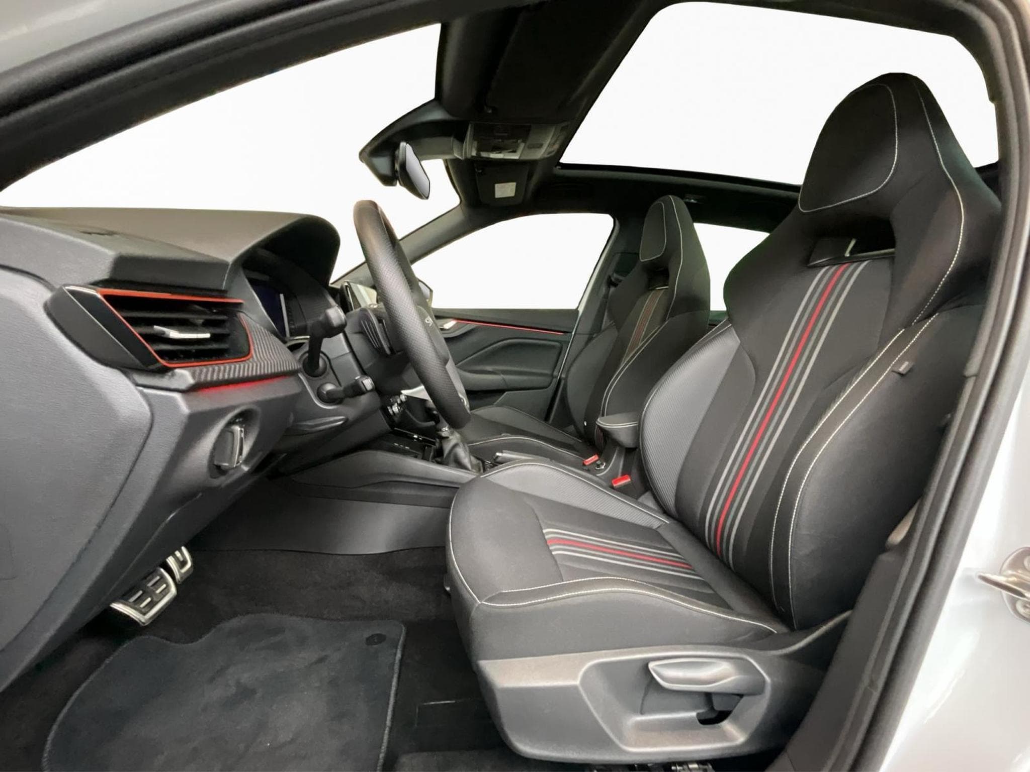 Skoda Kamiq Monte-Carlo+DSG+Pano+LED (2025) - Foto 9
