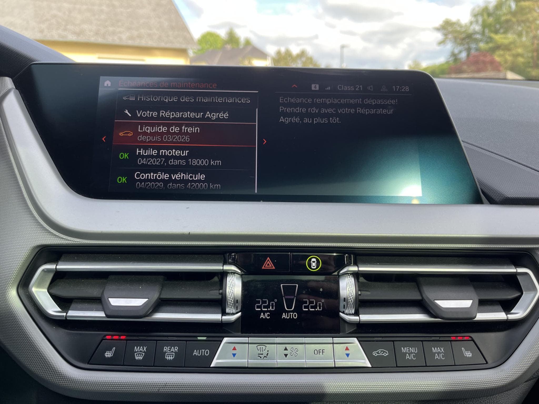 BMW 116 116d 115cv Navi Pano Cuir 2xPDC (2021) - Photo 16