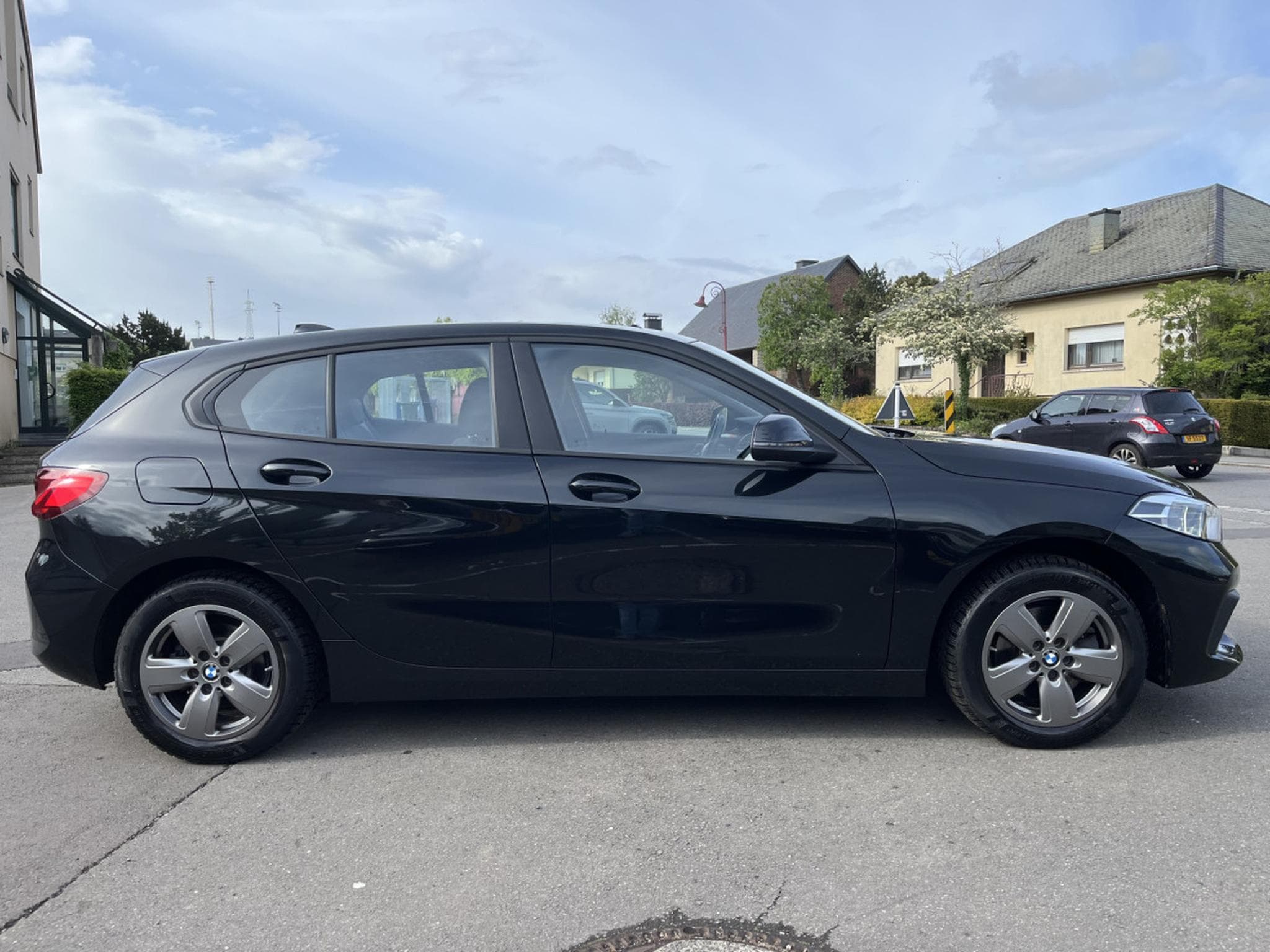 BMW 116 116d 115cv Navi Pano Cuir 2xPDC (2021) - Photo 4