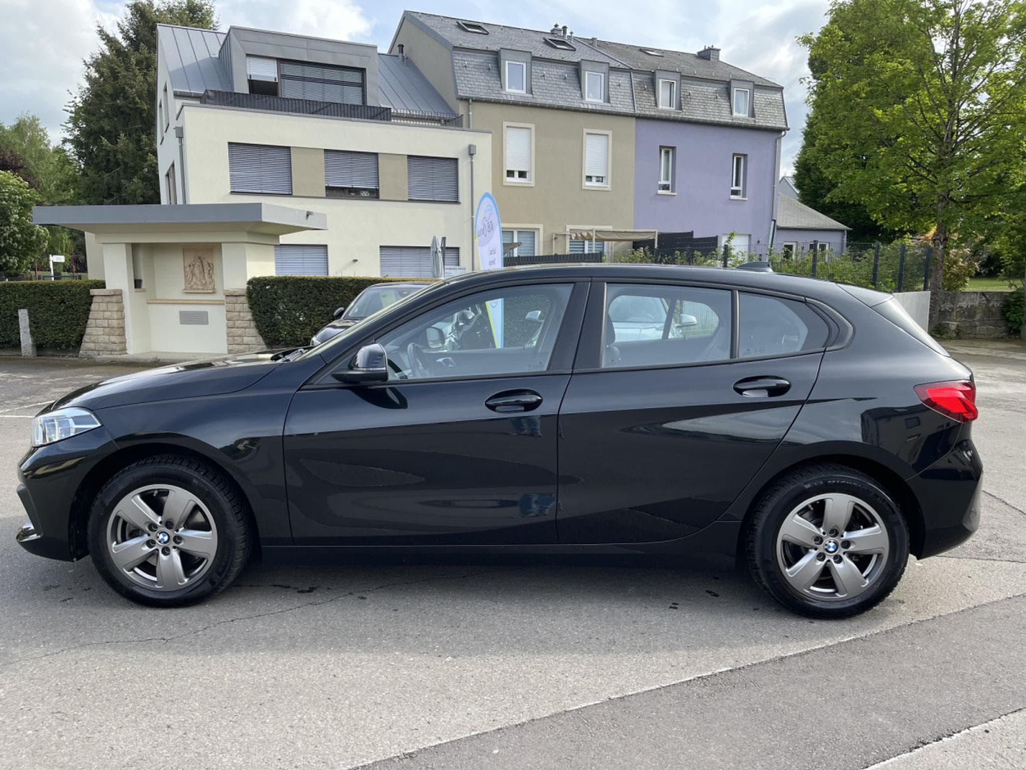 BMW 116 116d 115cv Navi Pano Cuir 2xPDC (2021) - Photo 6