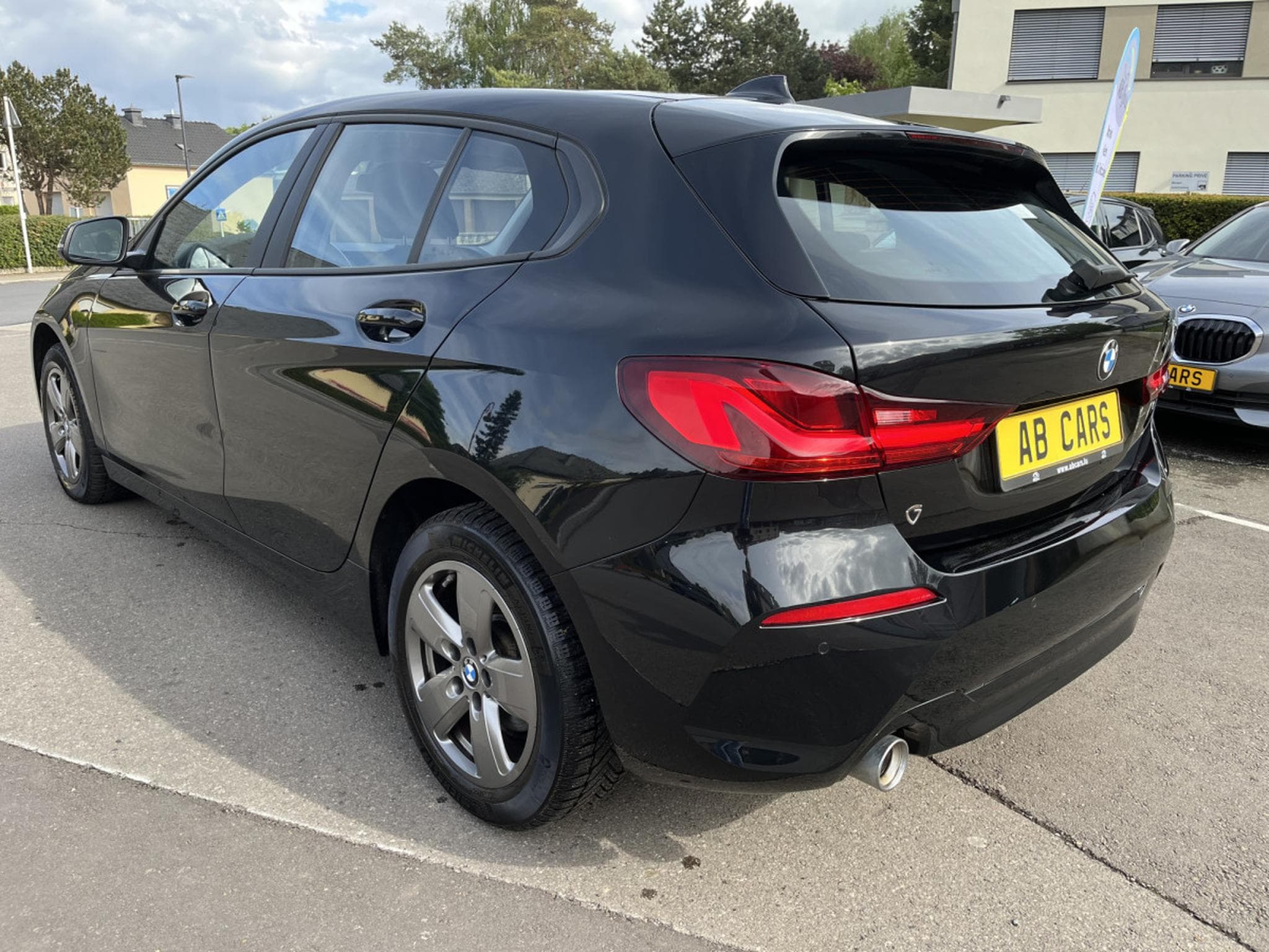 BMW 116 116d 115cv Navi Pano Cuir 2xPDC (2021) - Photo 8