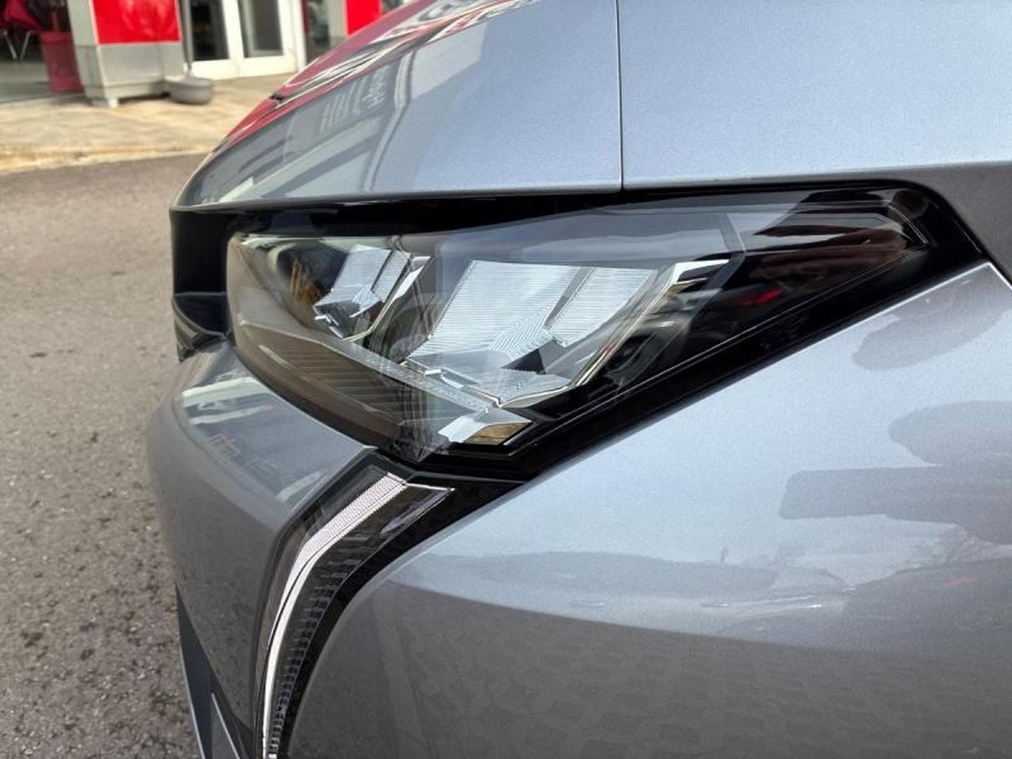 PEUGEOT 308 1.5 BlueHDi 130ch S&S Allure EAT8 (2025) - Photo 12