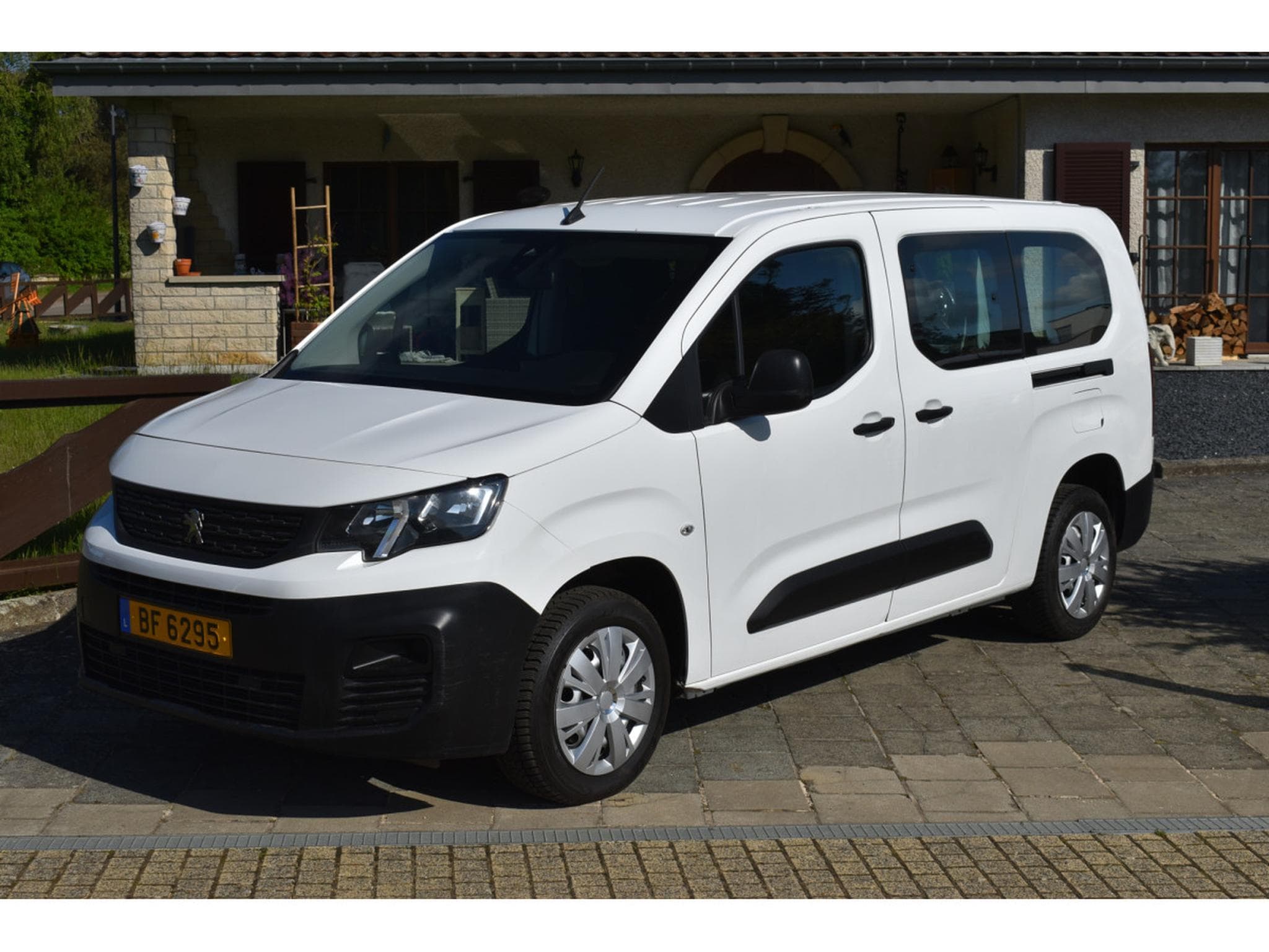 Peugeot Partner 1,5 HDi Maxi 3 places 42000km (2021) - Photo 3