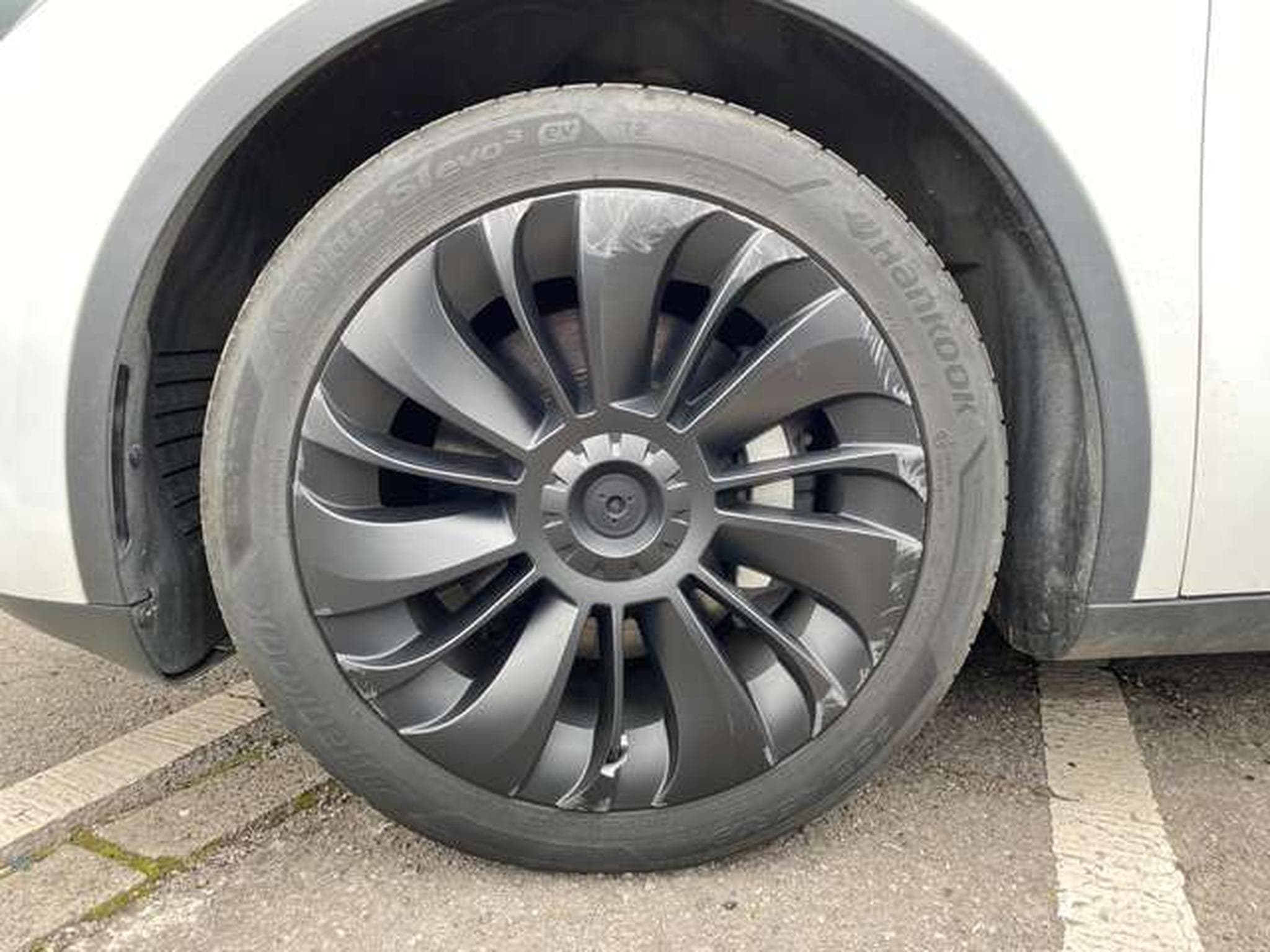 Tesla Model Y Model Y RWD garantie constructeur 02/28 (2024) - Photo 15