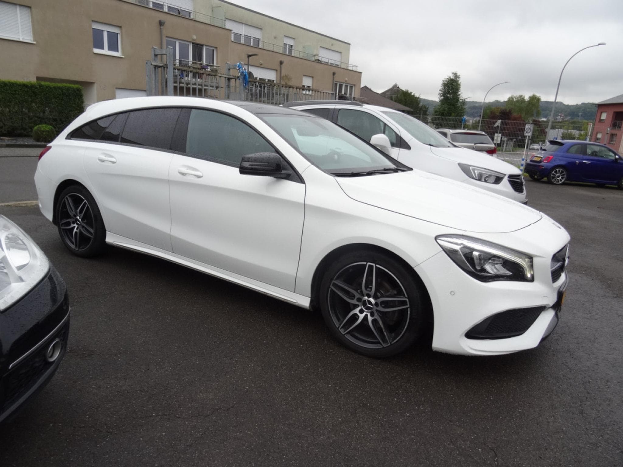 Mercedes CLA 200 Shooting Brake AMG-LINE (2019) - Photo 15