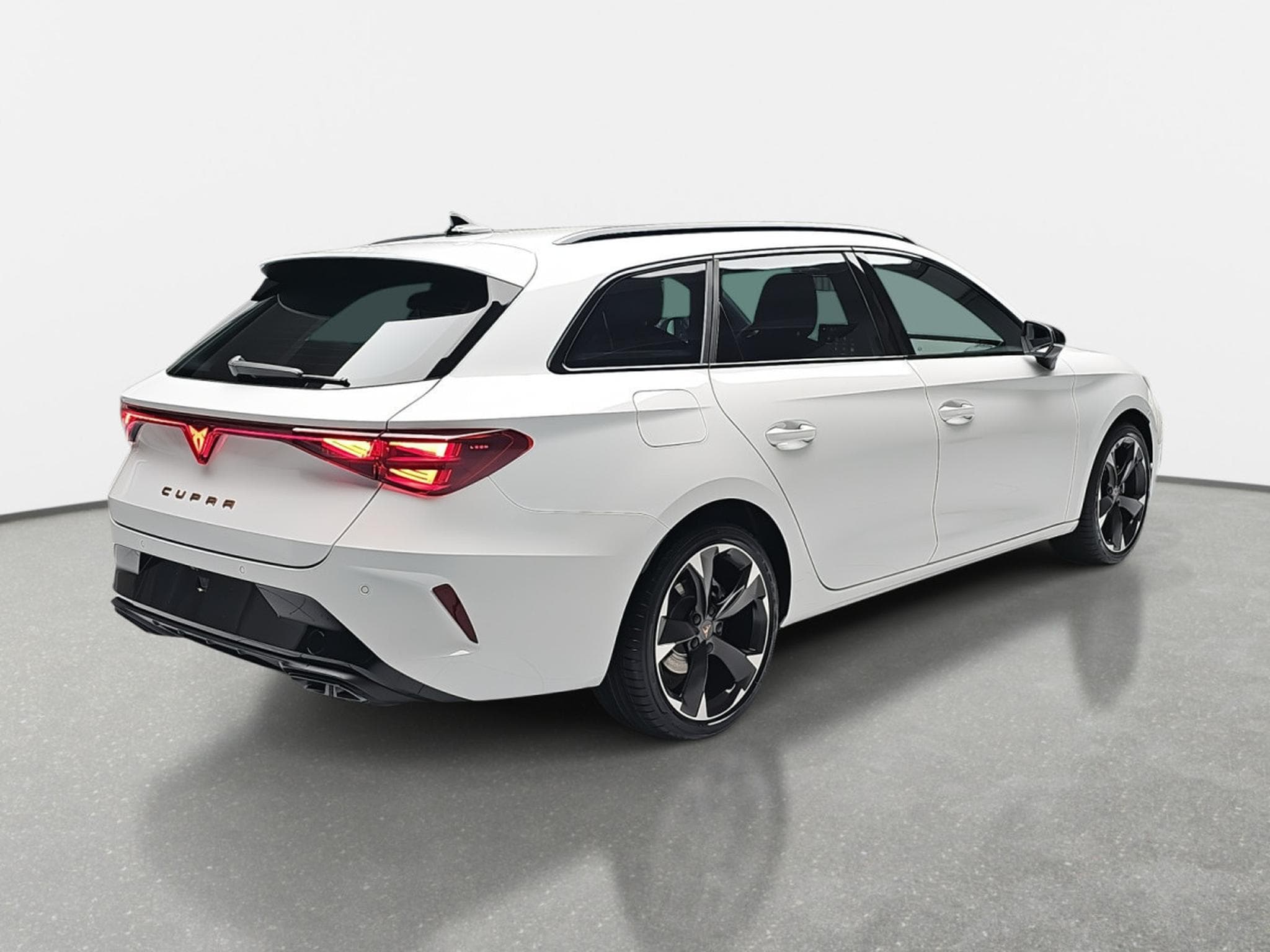 Cupra Leon 1.5 eTSi DSG 150 Kombi (2026) - Photo 4