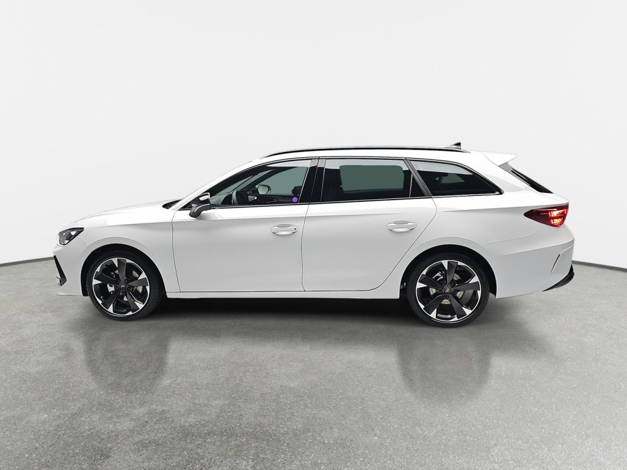 Cupra Leon 1.5 eTSi DSG 150 Kombi (2026) - Photo 3