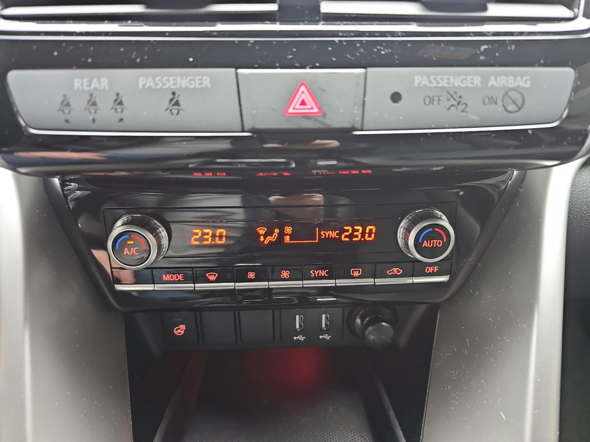 Mitsubishi Eclipse Cross 2.4 MIVEC PHEV CVT Select (2025) - Photo 10
