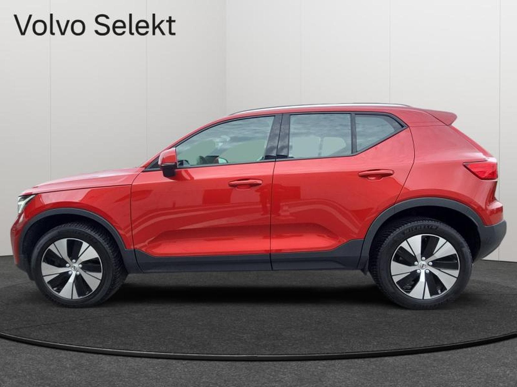 Volvo XC40 B3 Core / Essence (2022) - Foto 5