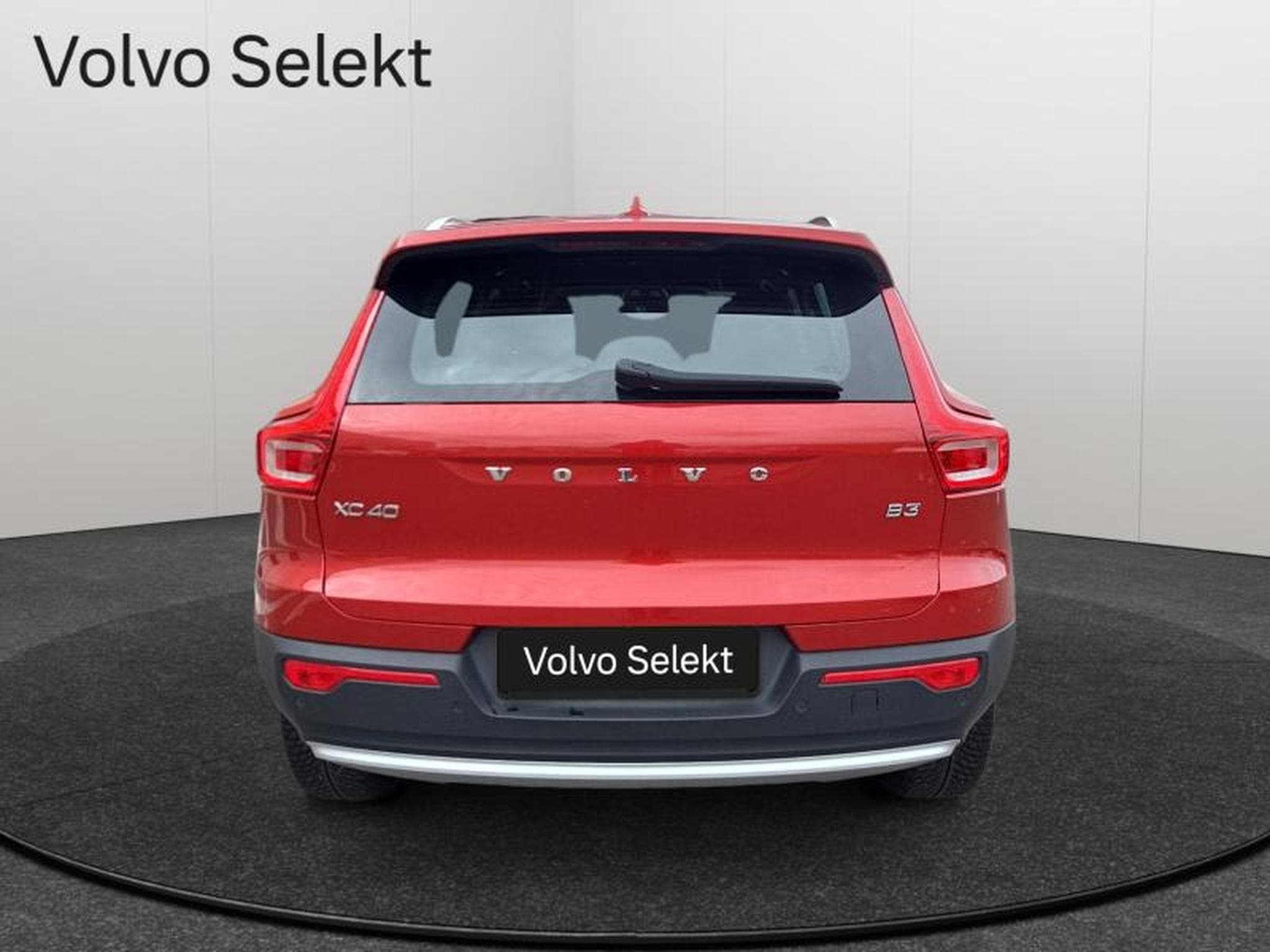 Volvo XC40 B3 Core / Essence (2022) - Foto 7