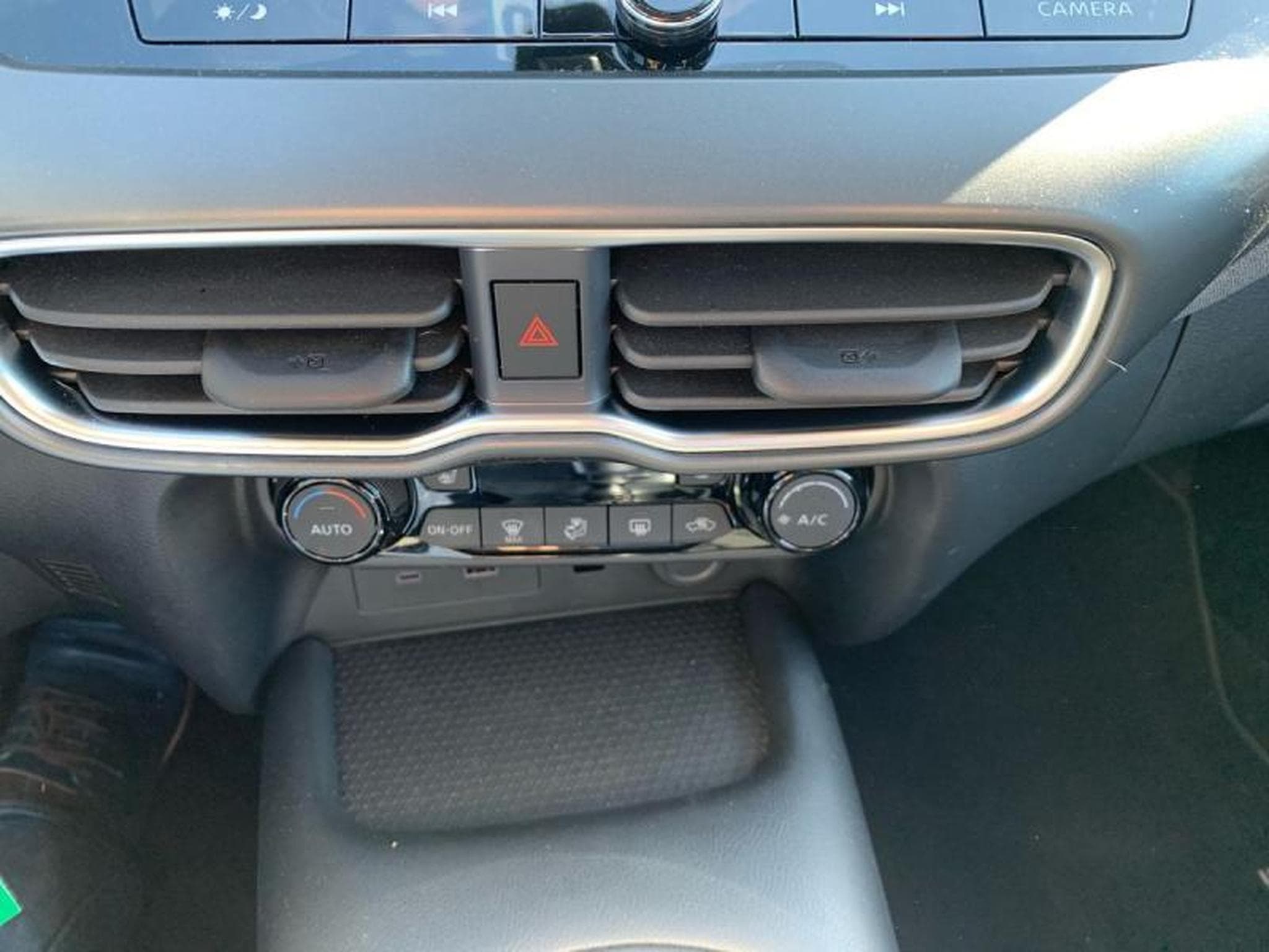 Nissan Juke Acenta+ Confort Pack (2024) - Photo 14