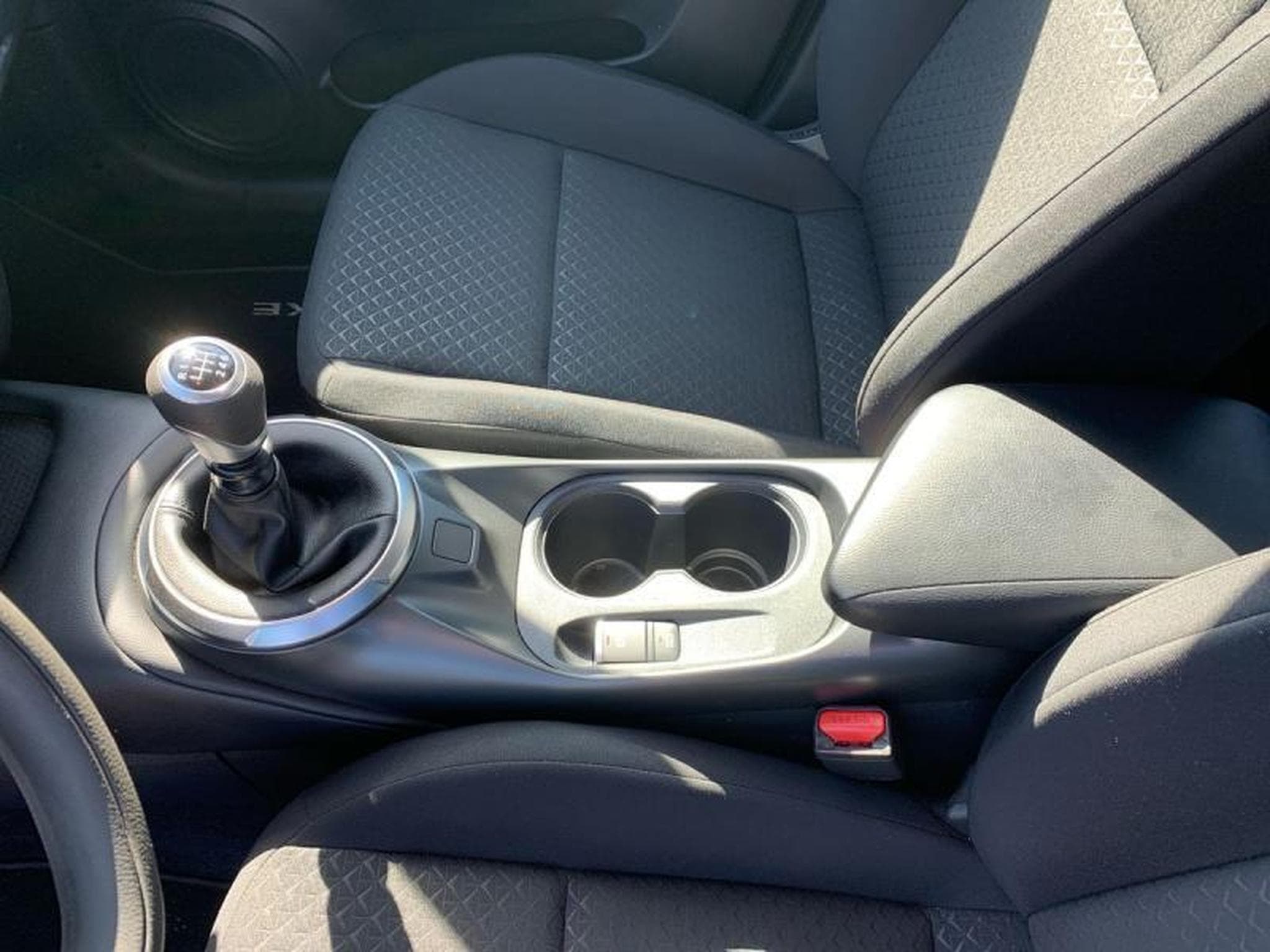 Nissan Juke Acenta+ Confort Pack (2024) - Photo 9