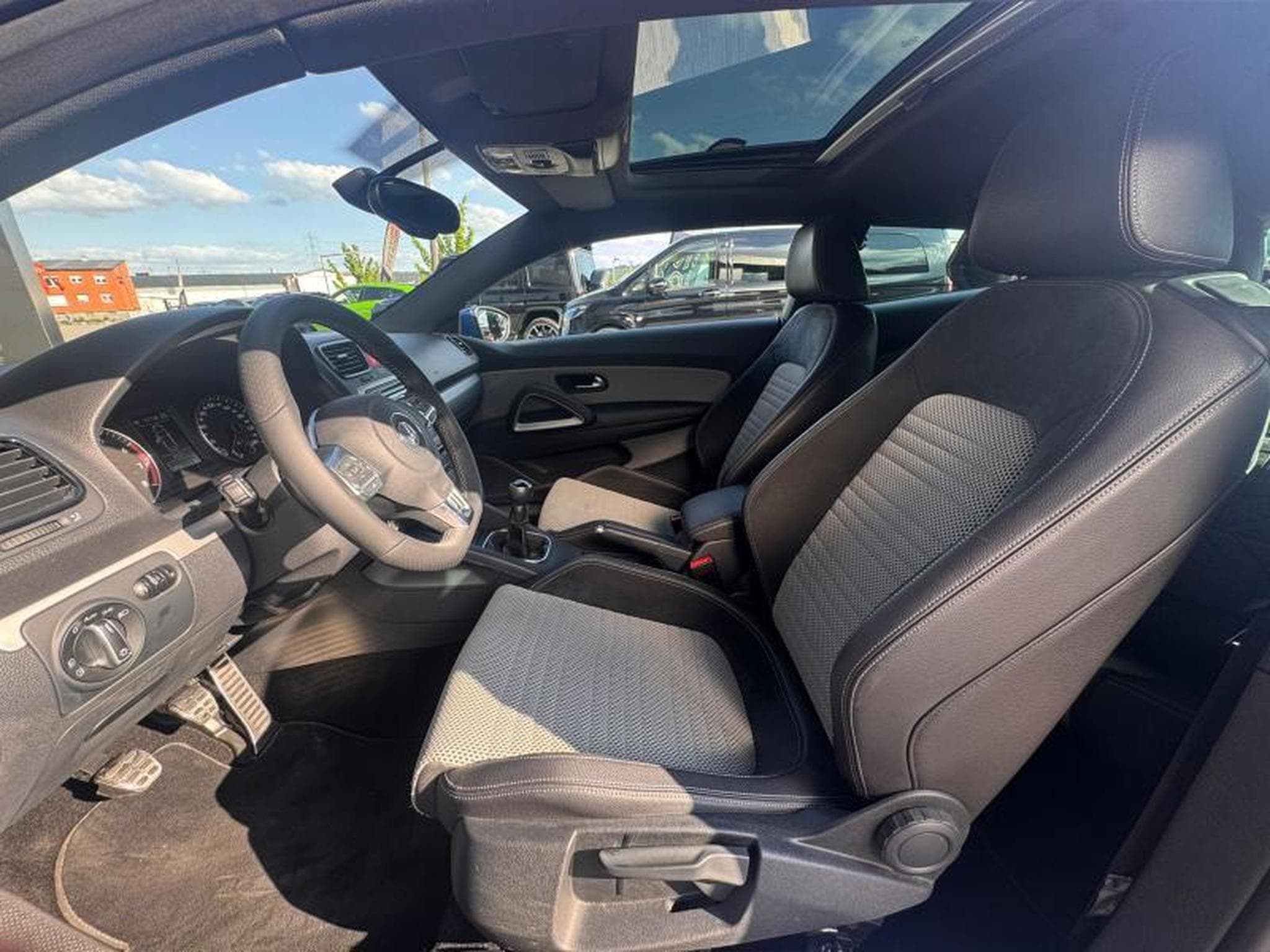 VW Scirocco 1.4 TSI 122ch (2011) - Photo 7