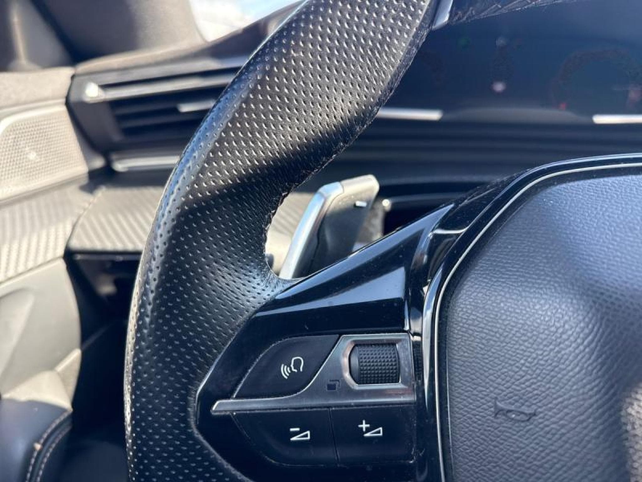 Peugeot 508 GT (2019) - Photo 22