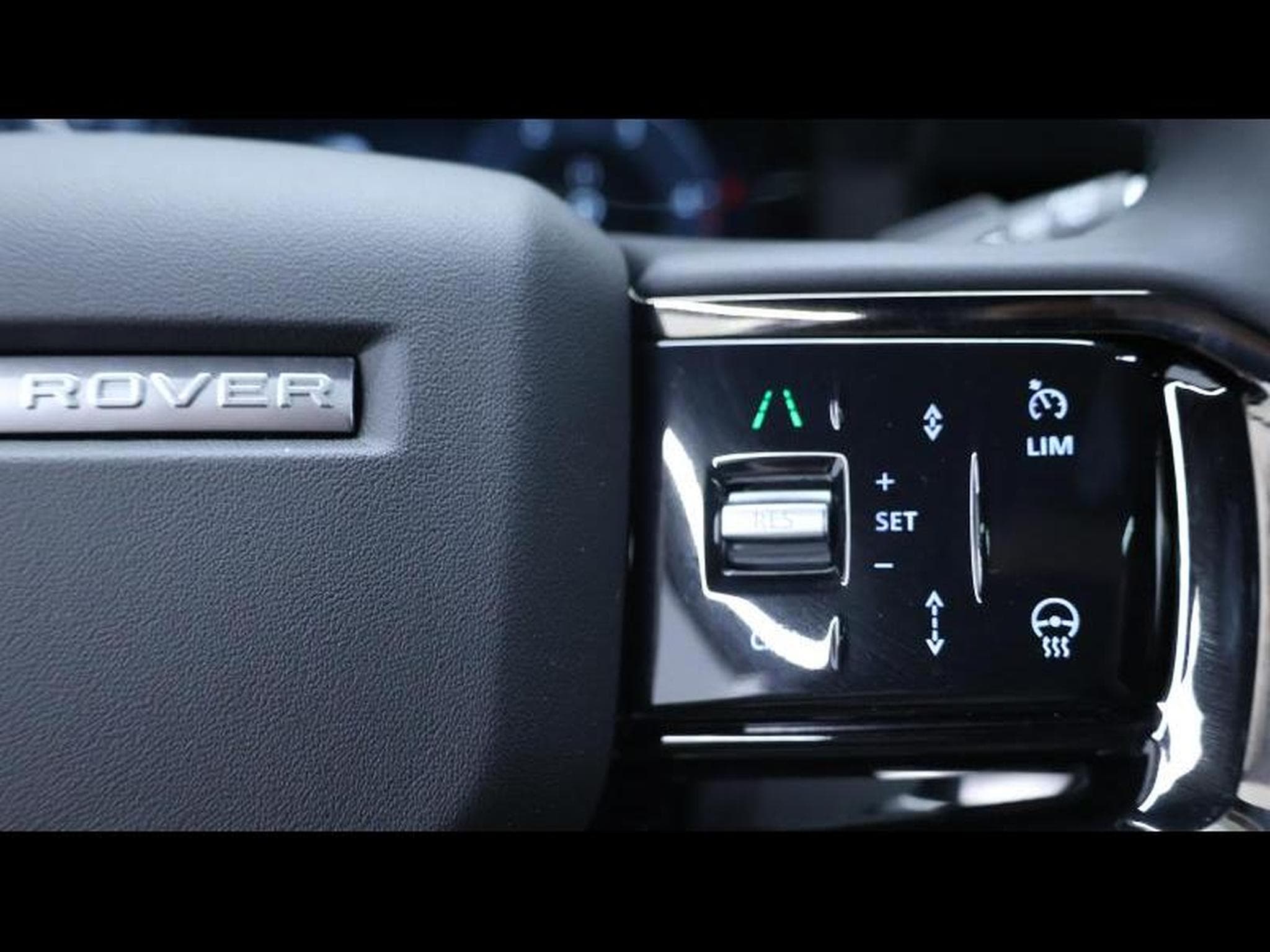 Land-Rover Range Rover Evoque D165 (2026) - Photo 18
