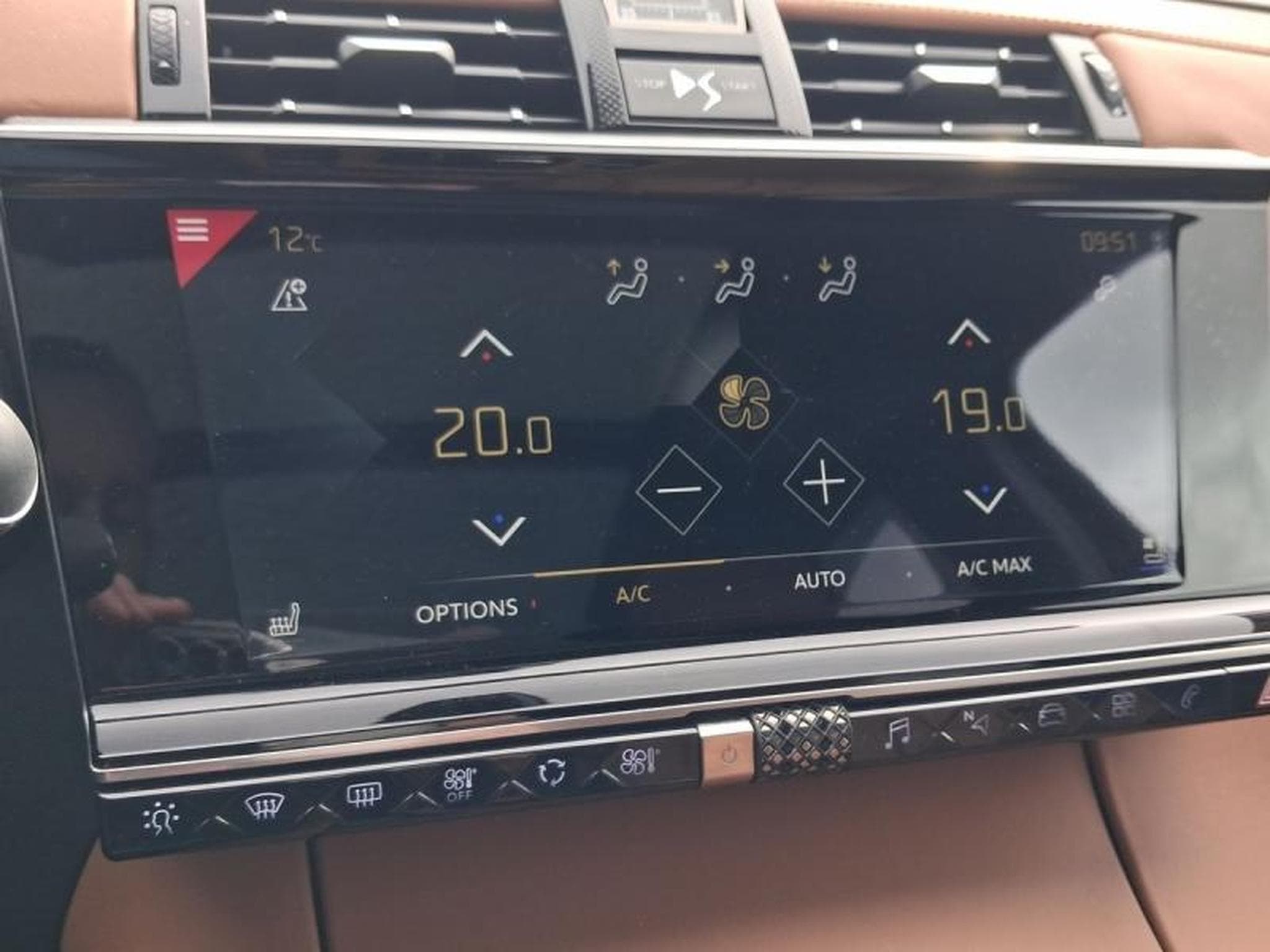DS Automobiles DS7 BlueHDi 180ch So Chic Automatique 128g (2019) - Photo 12