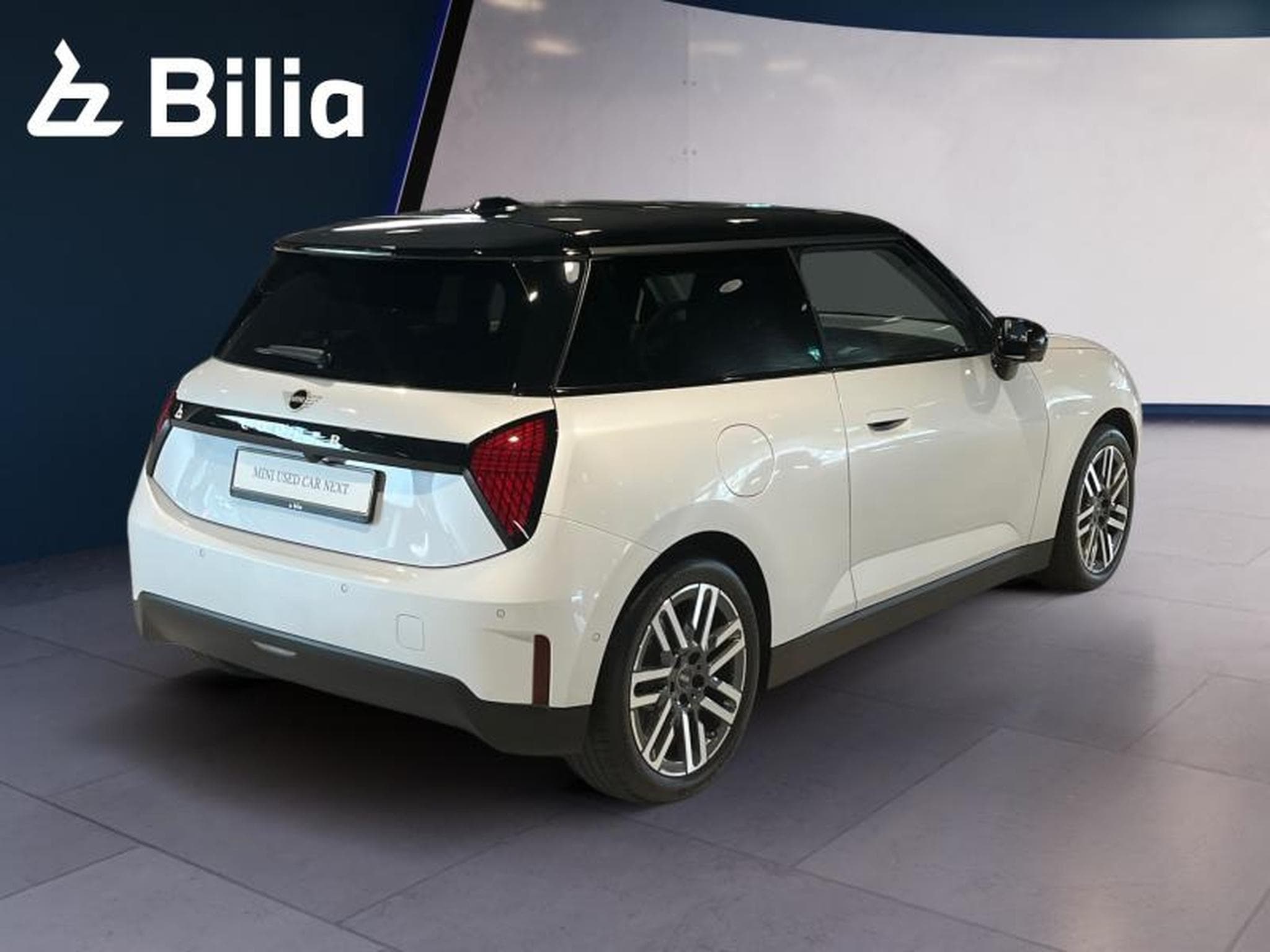 MINI Cooper Cooper E (2024) - Photo 10