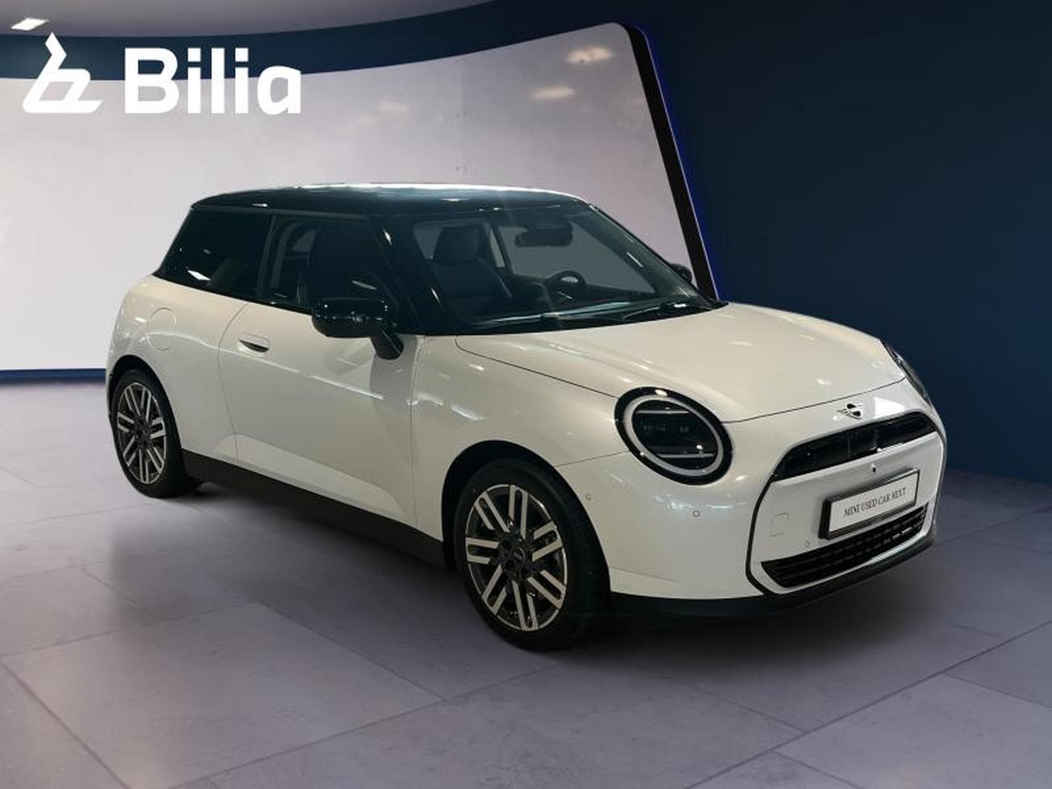 MINI Cooper Cooper E (2024) - Photo 11