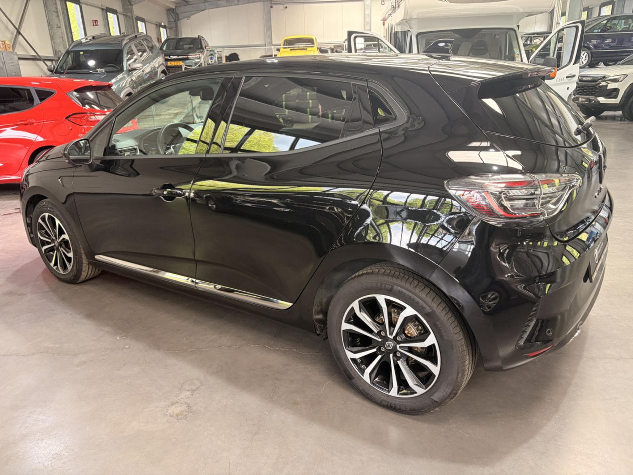 Renault Clio 1.0 TCe Techno (2024) - Photo 5