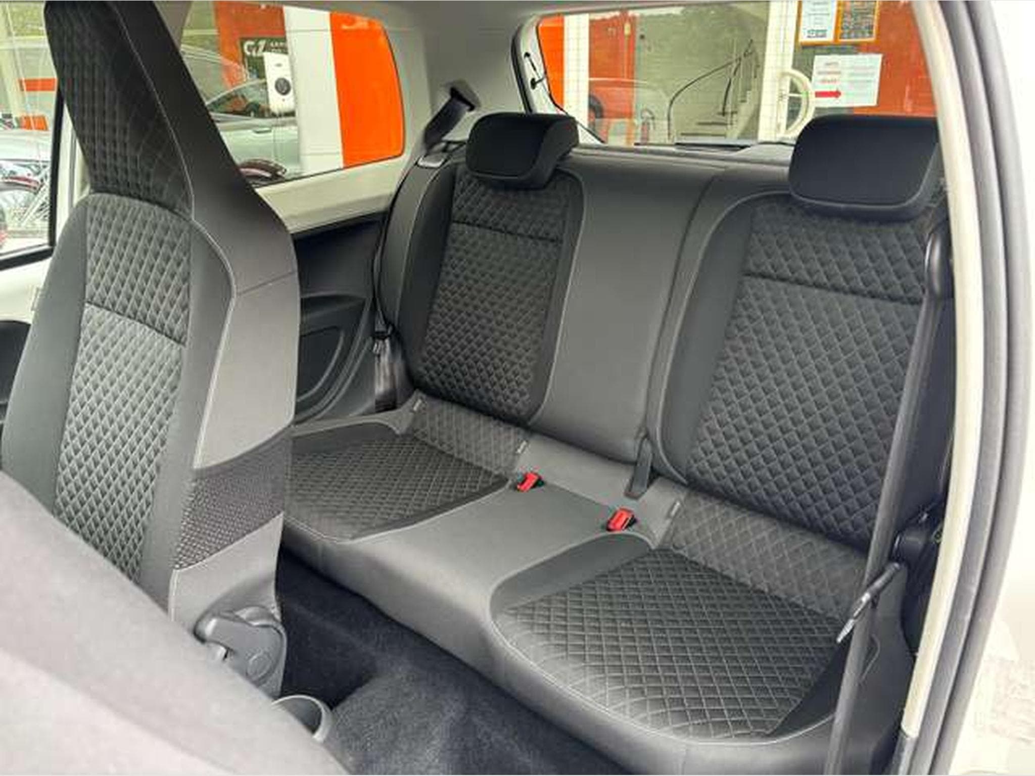 Skoda Citigo Citigo 1.0 - 25 YEARS EDITION 14/25 (2017) - Foto 17
