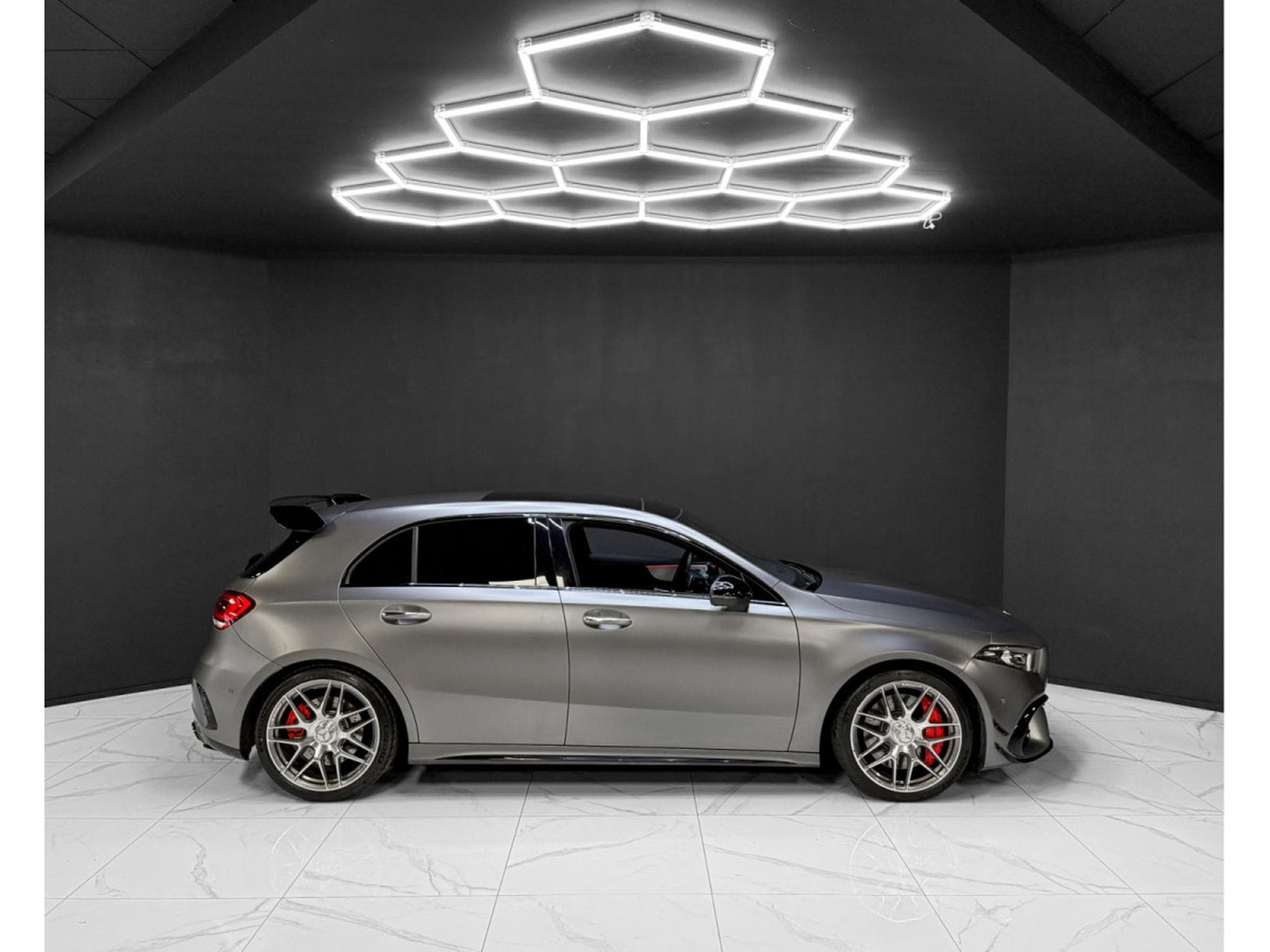 Mercedes A 45 AMG S 4MATIC / TRACK / PANO / BURM. (2021) - Foto 6
