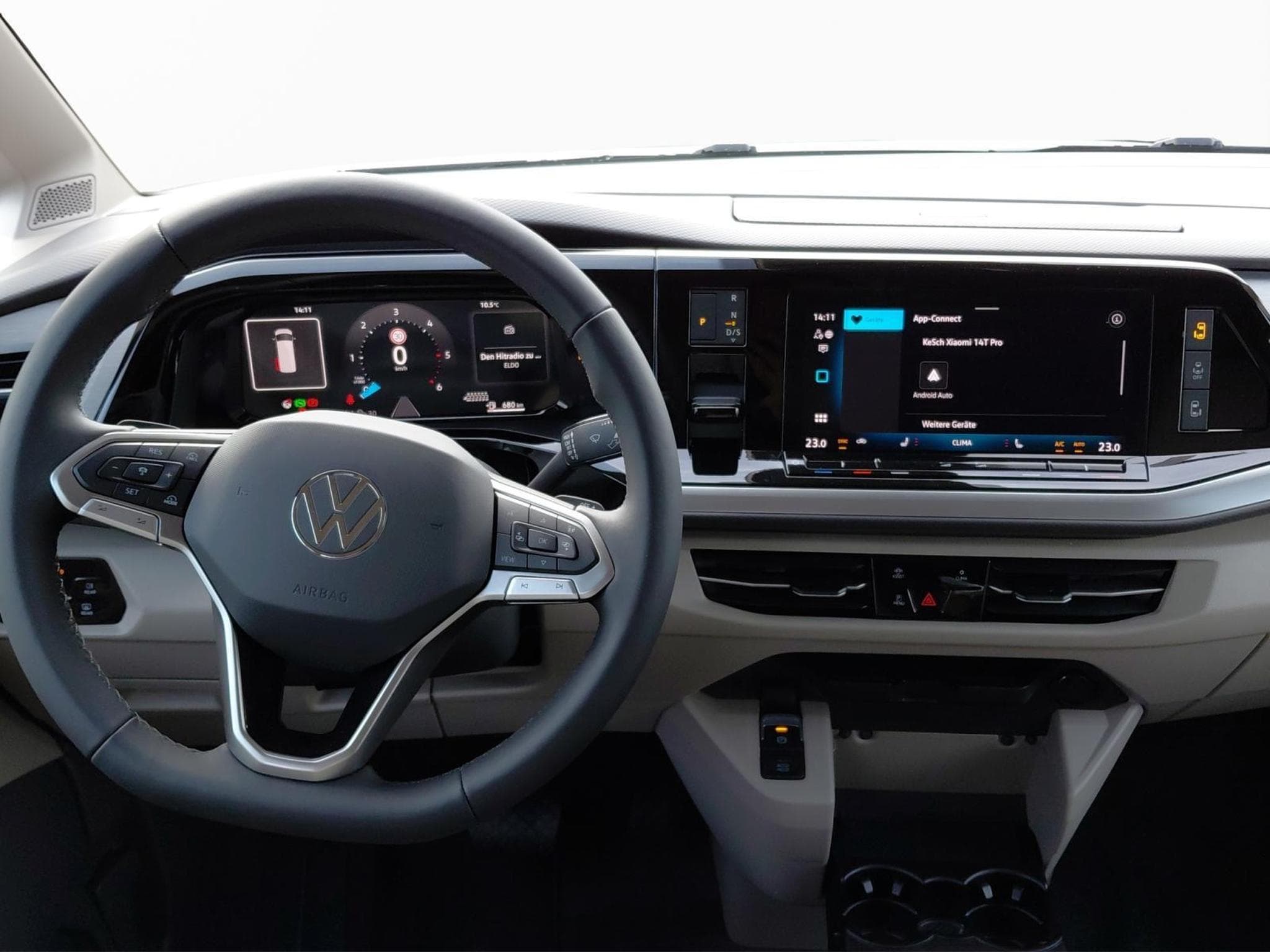 VW Multivan Life (2026) - Photo 2