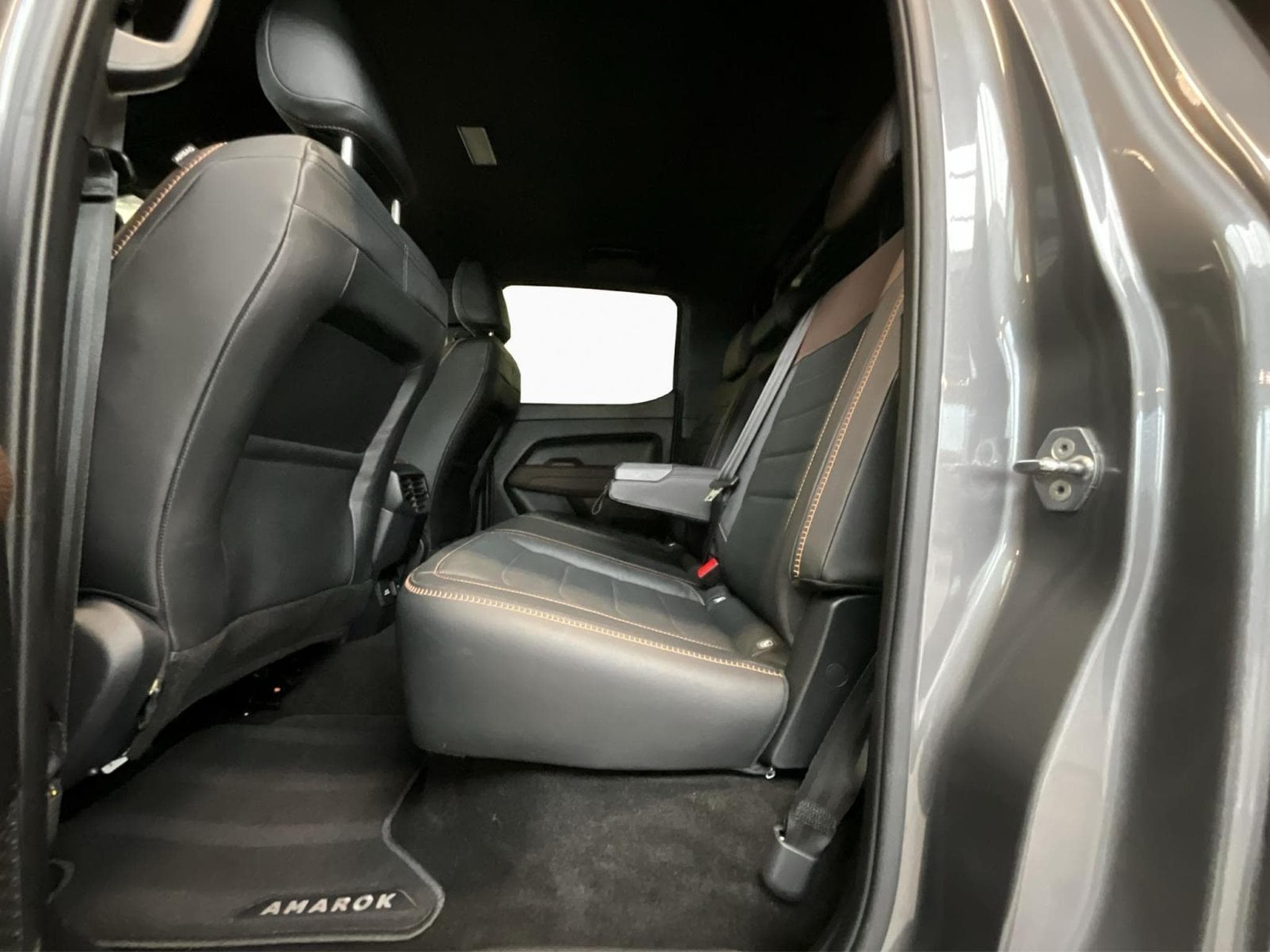 VW Amarok DC-PanAmericana+4x4+AUT (2024) - Photo 16