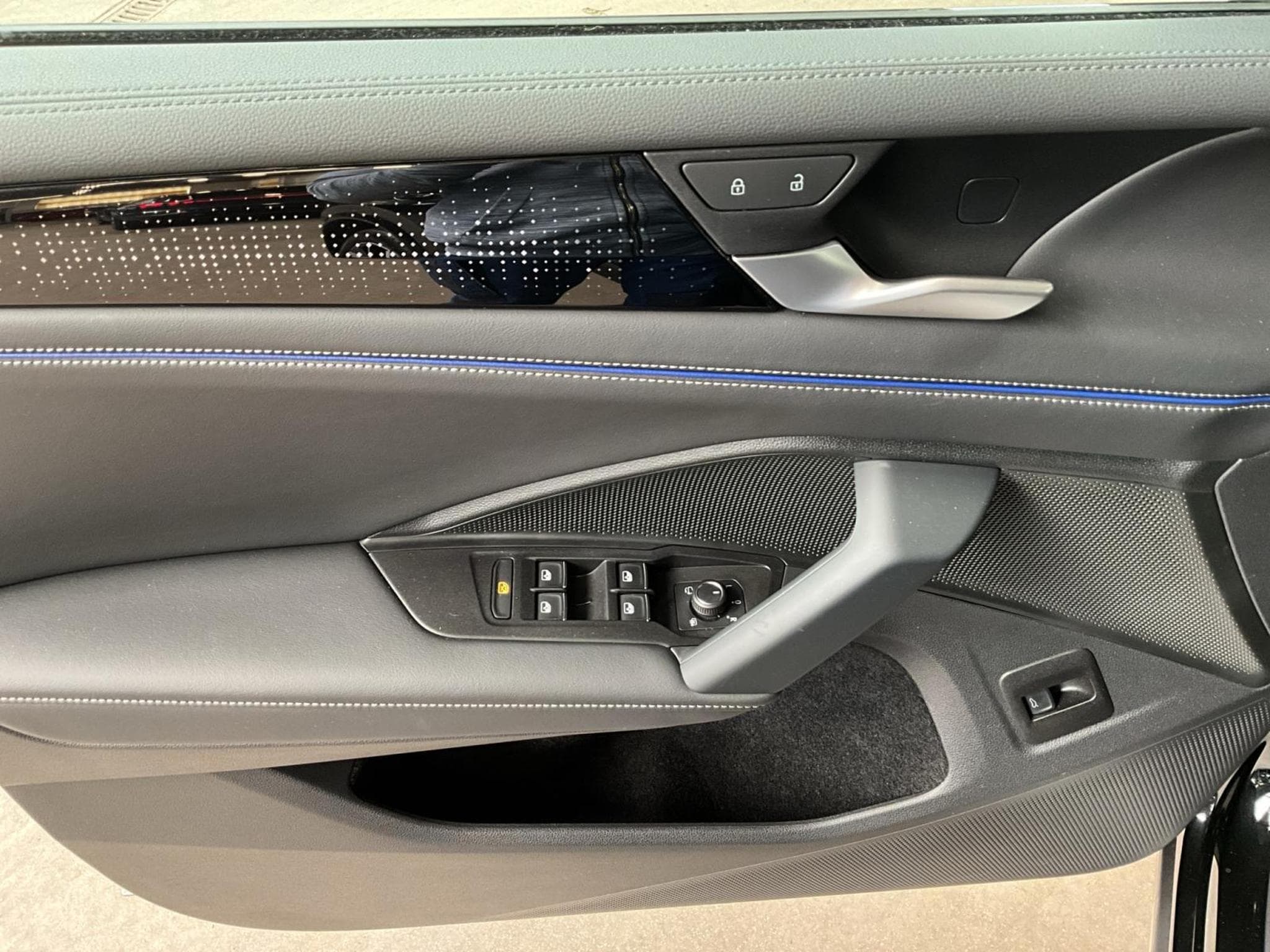 VW Tiguan R-Line+DSG+Black-Style+Pano (2025) - Photo 14
