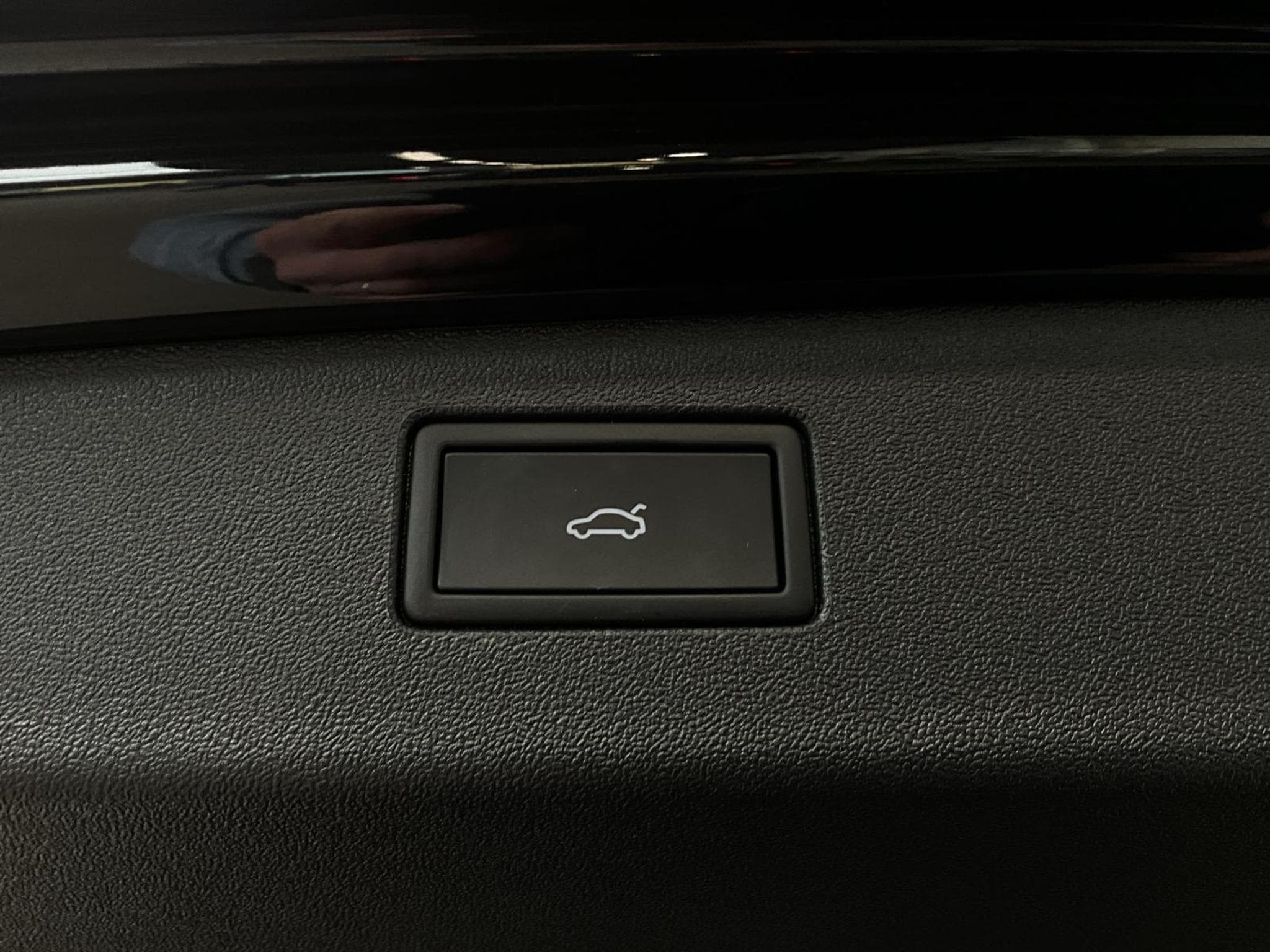 VW Tiguan R-Line+DSG+Black-Style+Pano (2025) - Photo 20