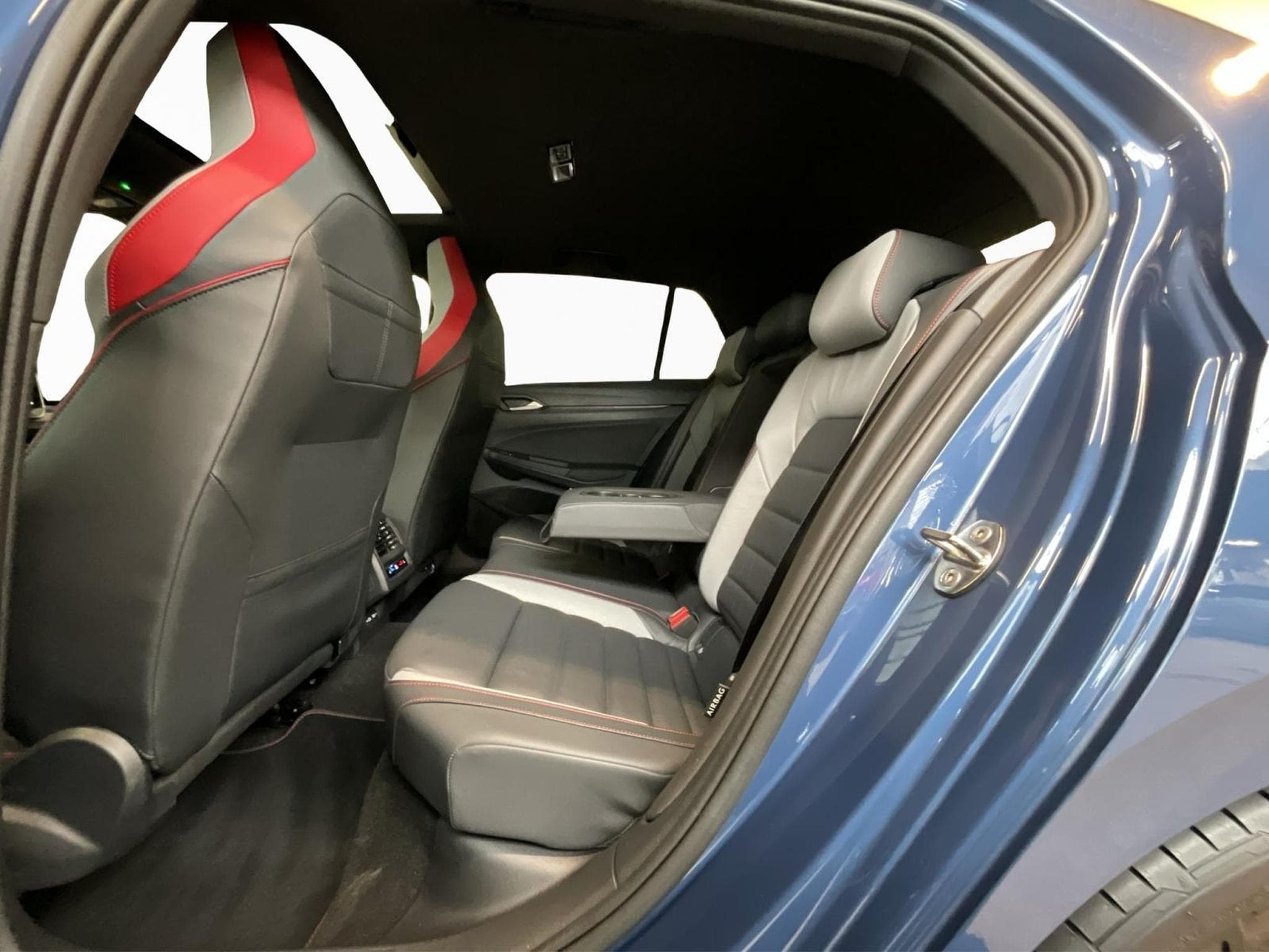 VW Golf GTI+DSG+360°+Pano+StandH. (2025) - Foto 16