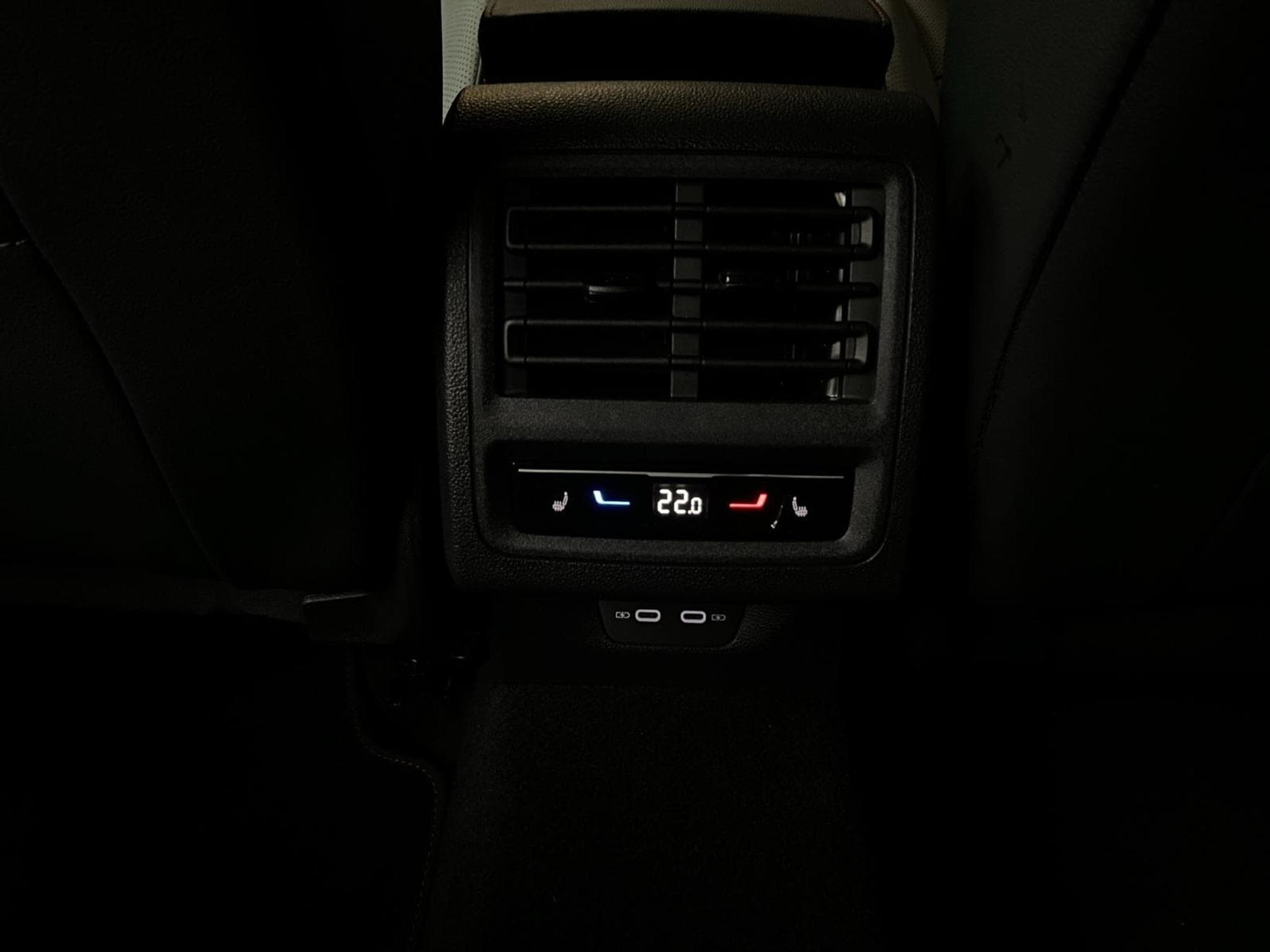 VW Golf GTI+DSG+360°+Pano+StandH. (2025) - Foto 20