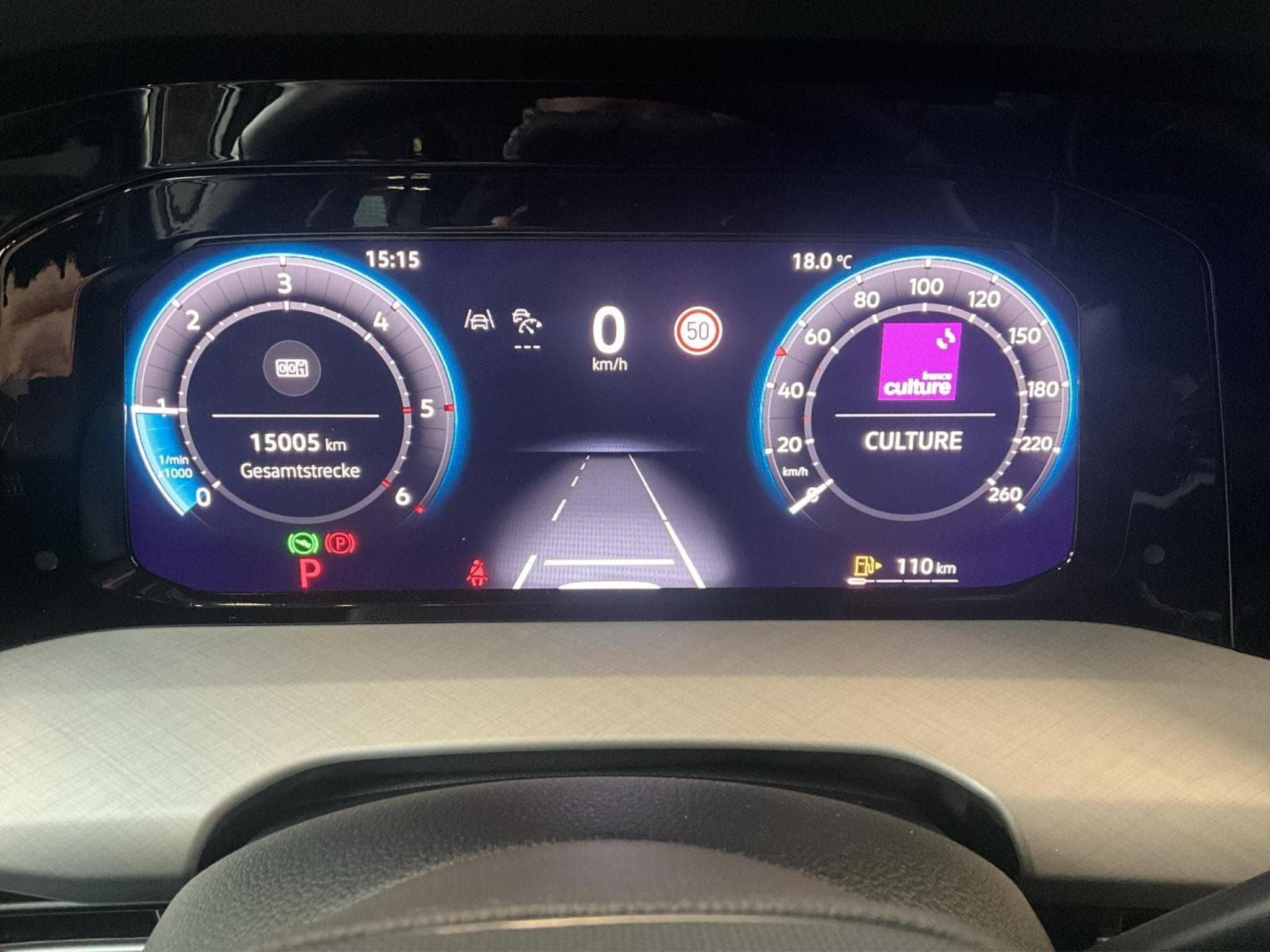 VW Golf Life+DSG+Navi+LED (2025) - Photo 11